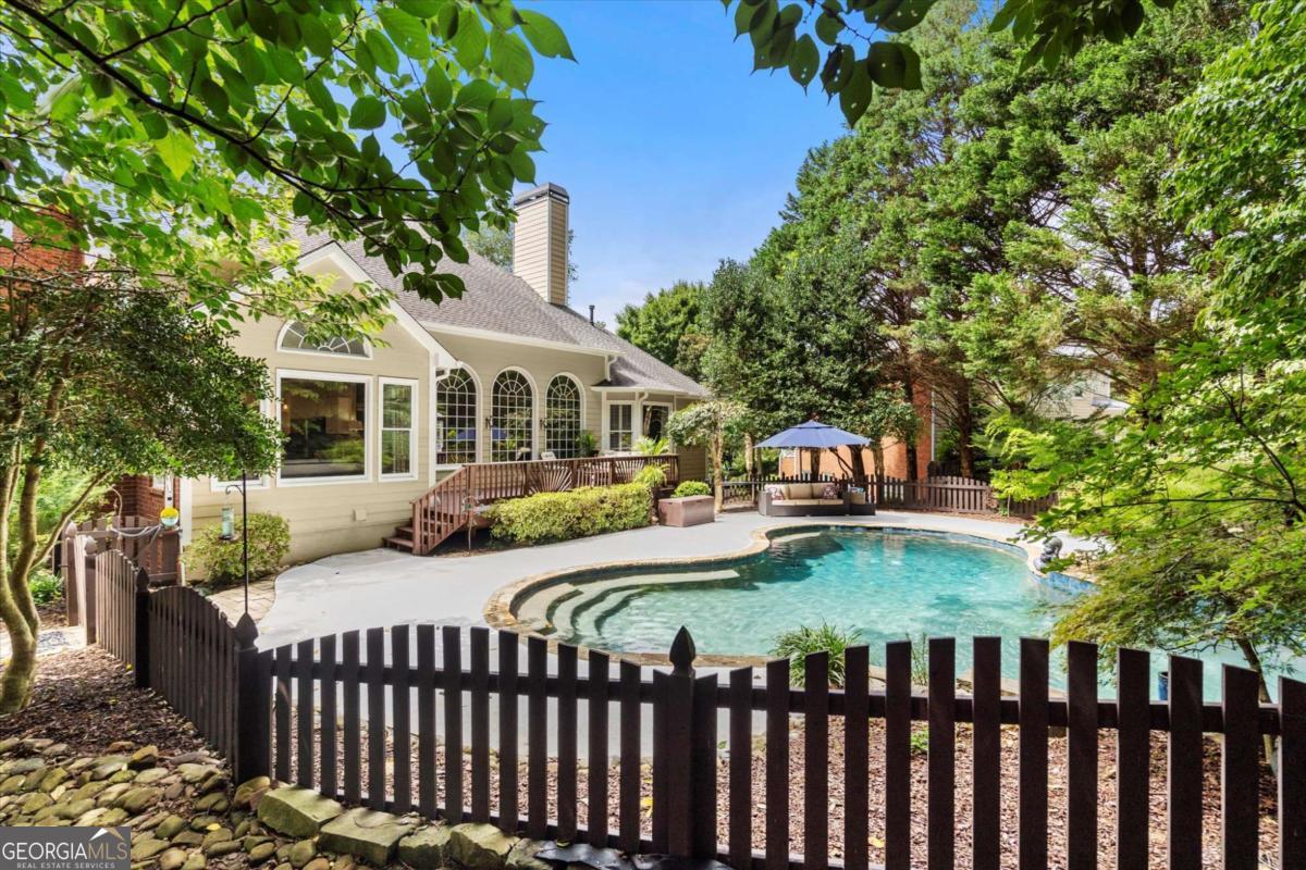 201 Devonshire Court