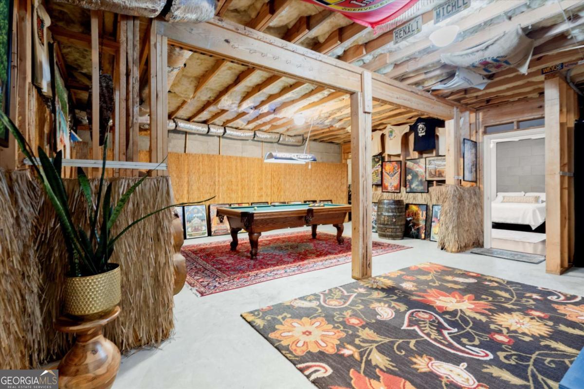 201 Devonshire Court