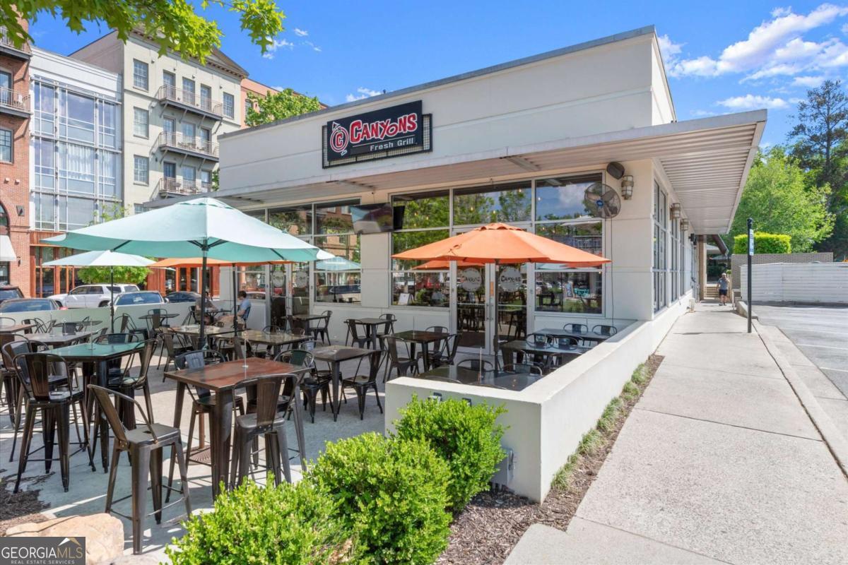 360 Chambers Street # 305