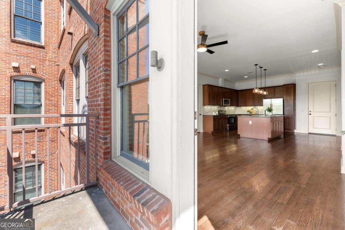 360 Chambers Street # 305