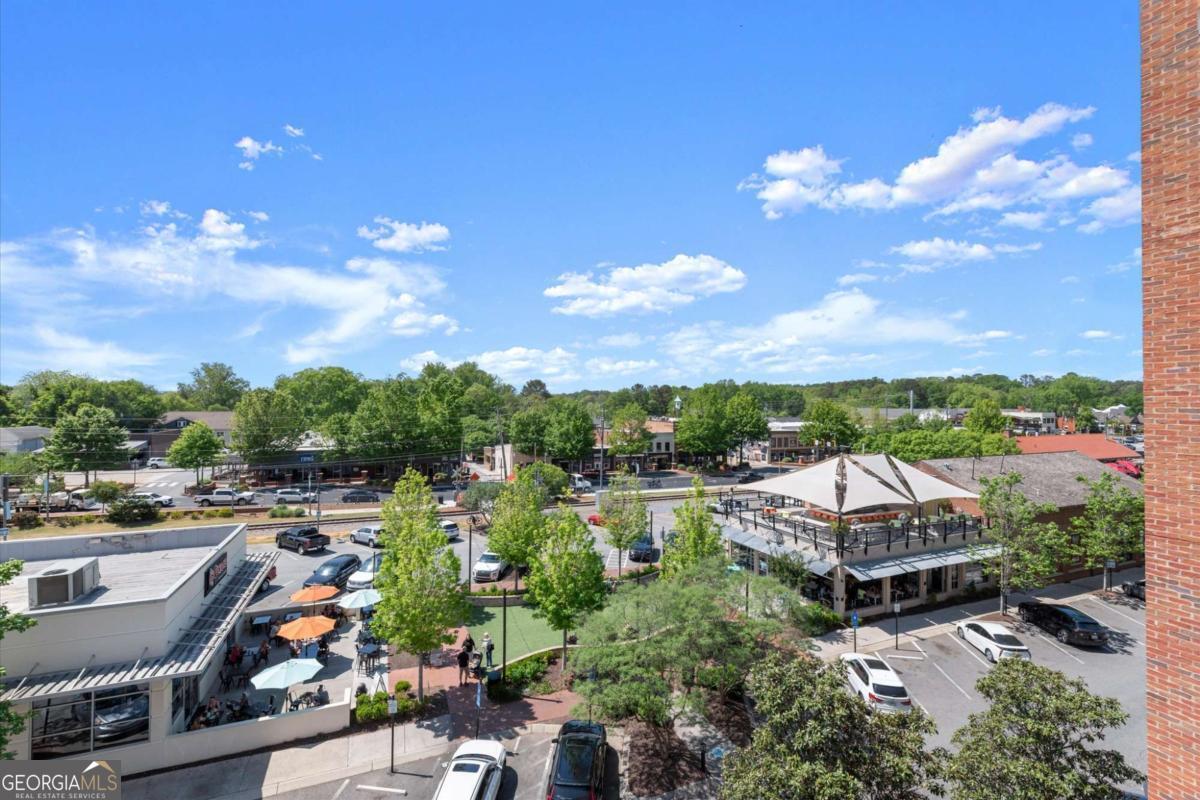 360 Chambers Street # 305