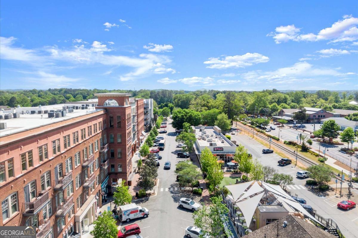 360 Chambers Street # 305