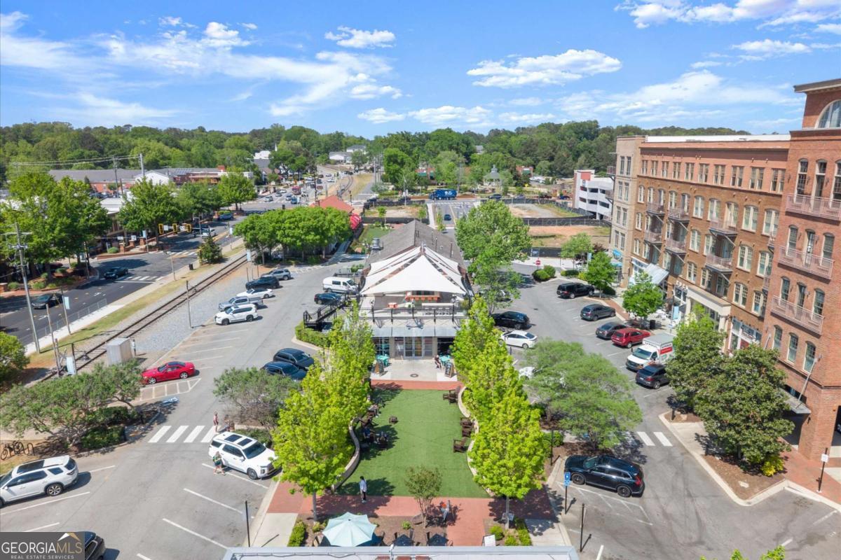 360 Chambers Street # 305