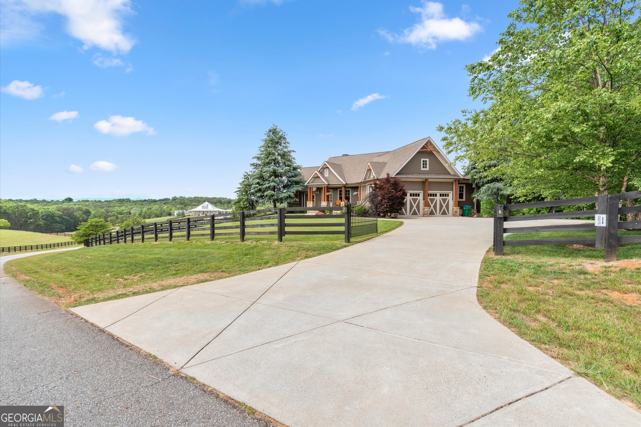 120 Grandview Drive