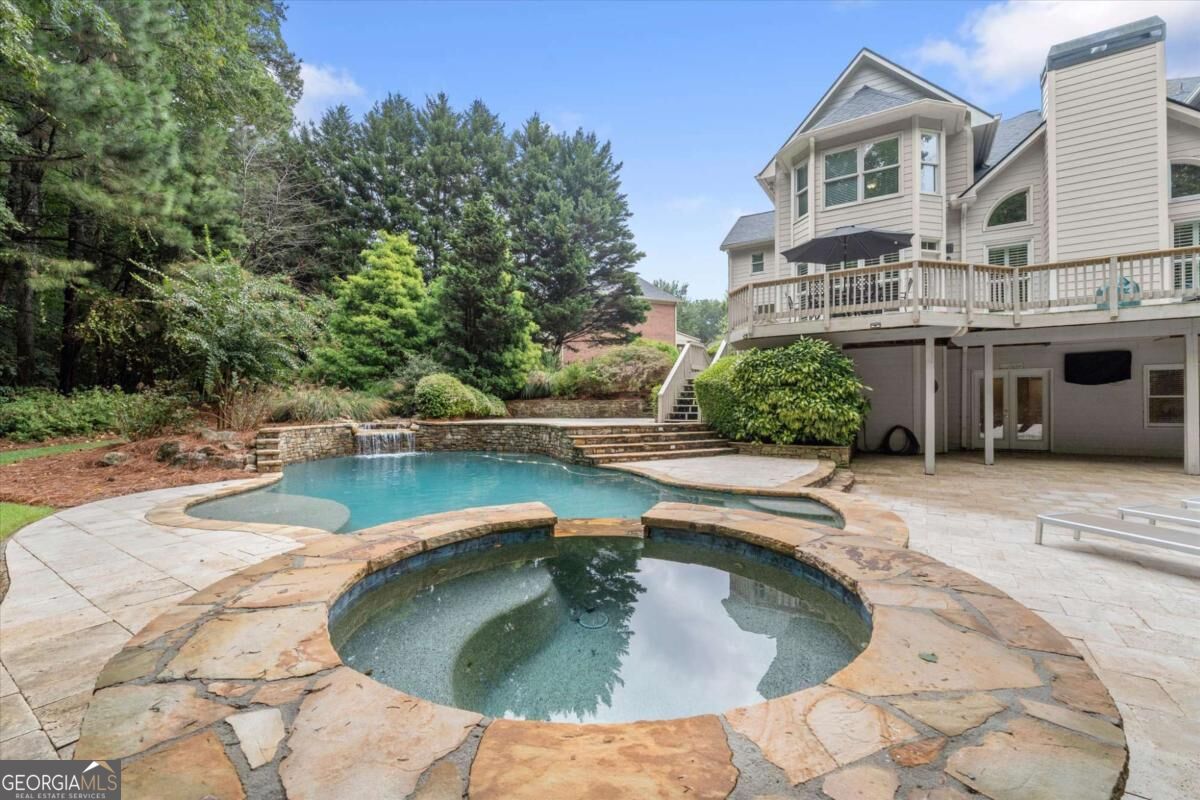 246 Cedarhurst Drive