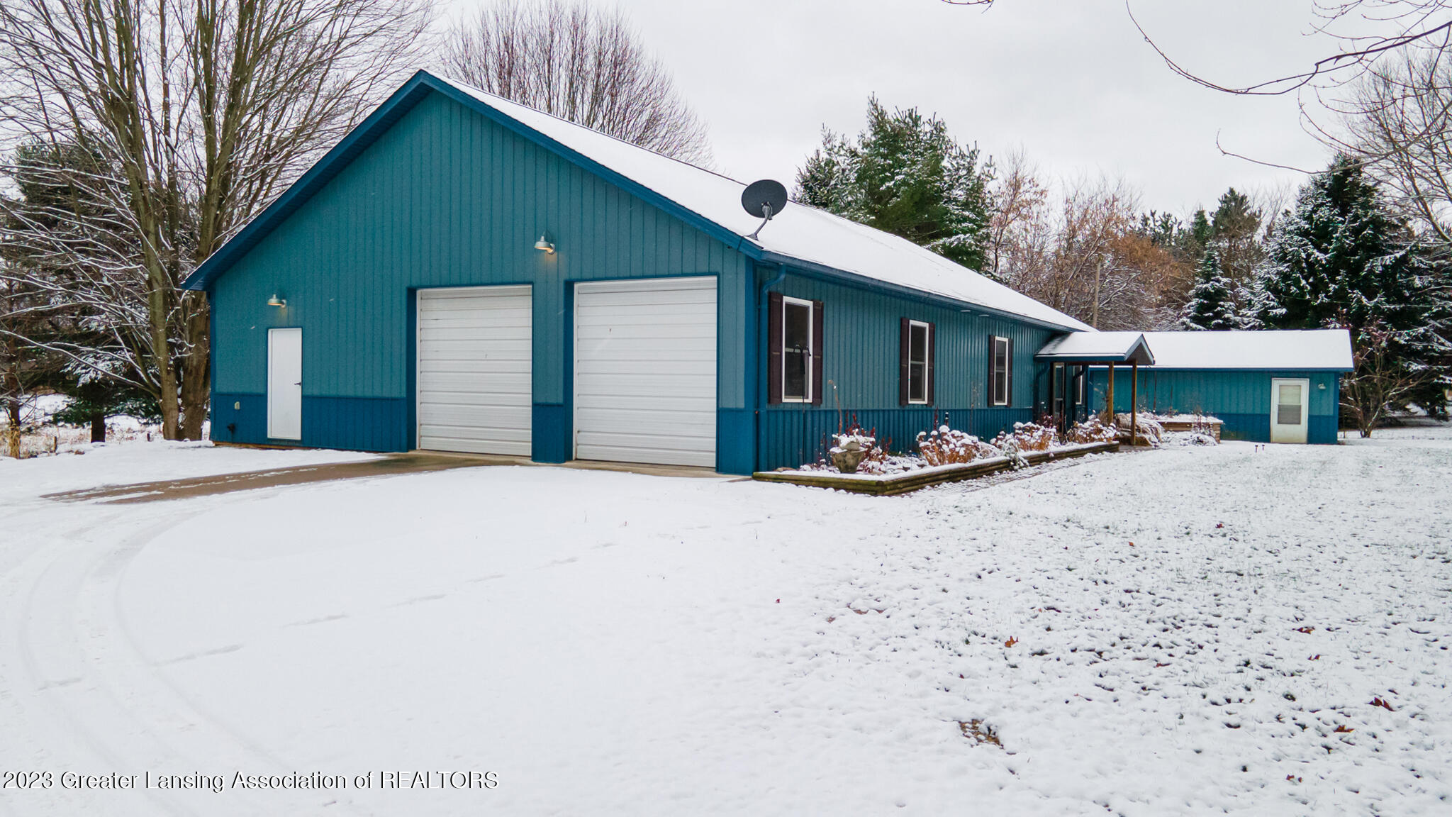 9585 N Parma Road