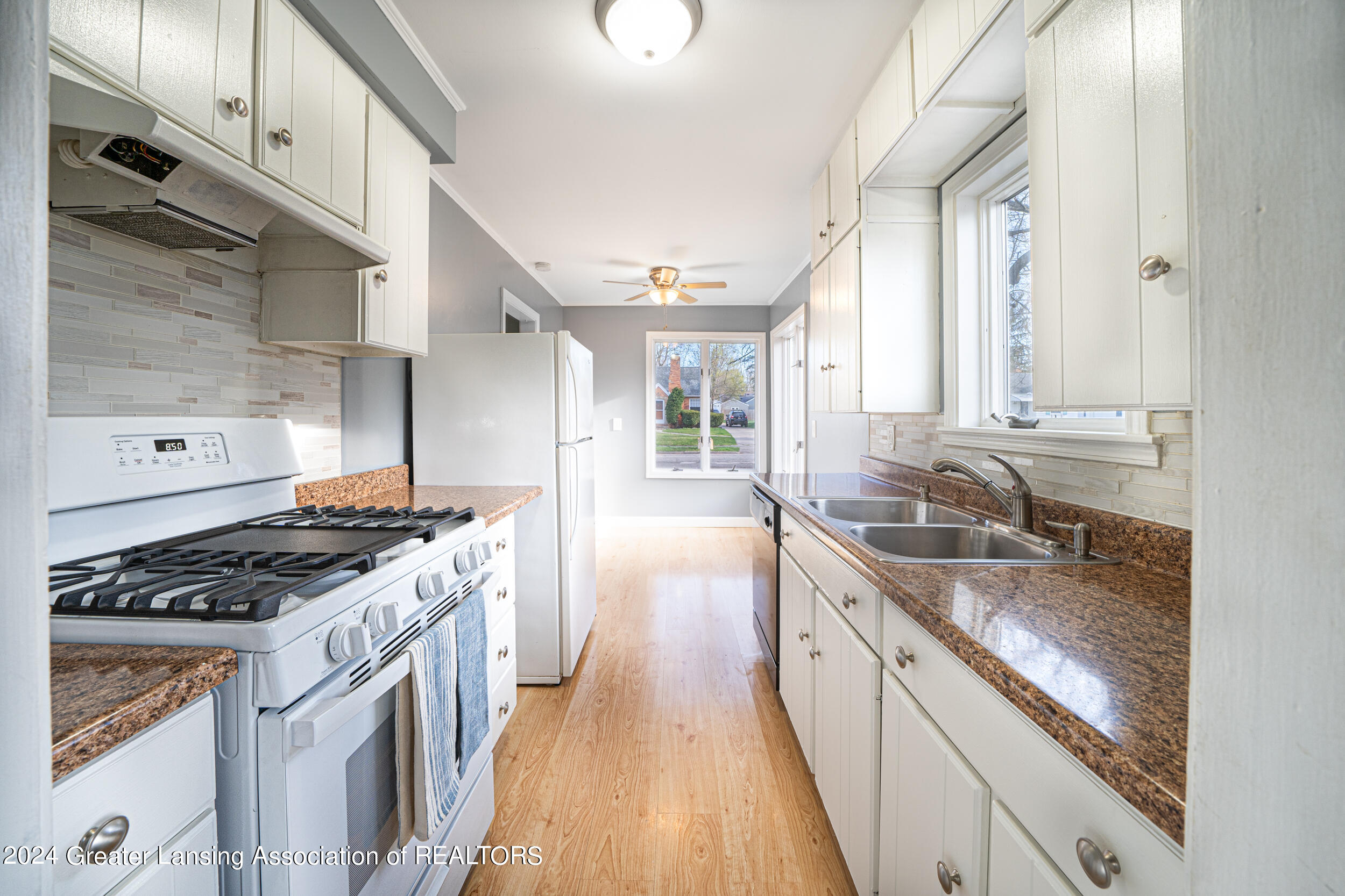 544 N Dexter Drive