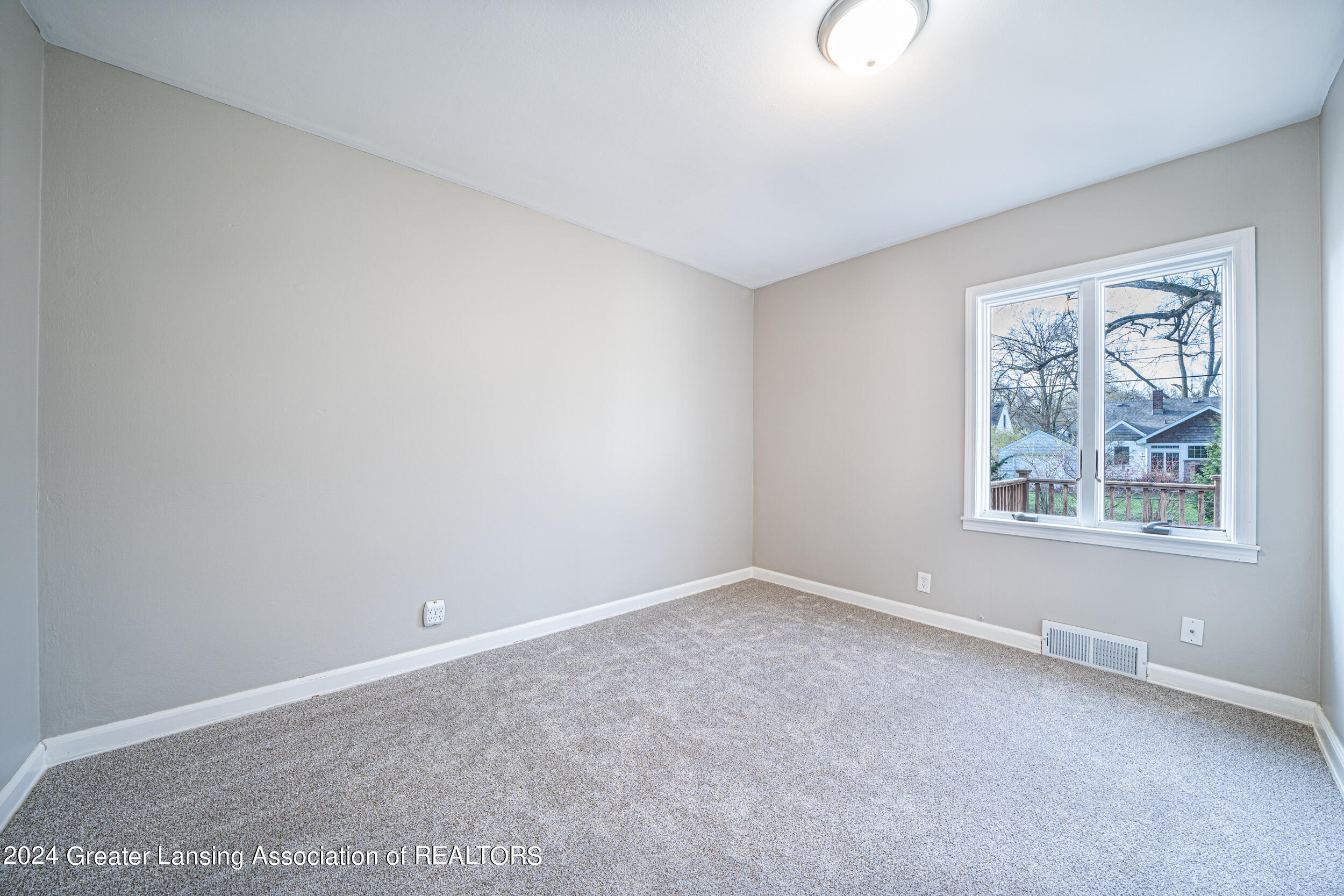 544 N Dexter Drive