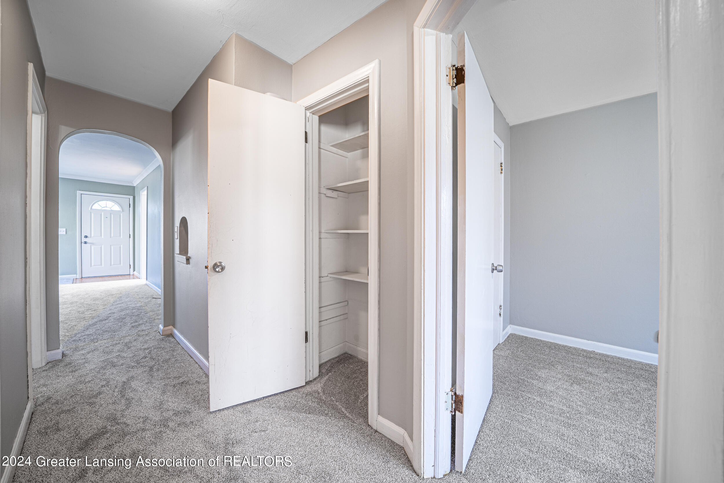 544 N Dexter Drive