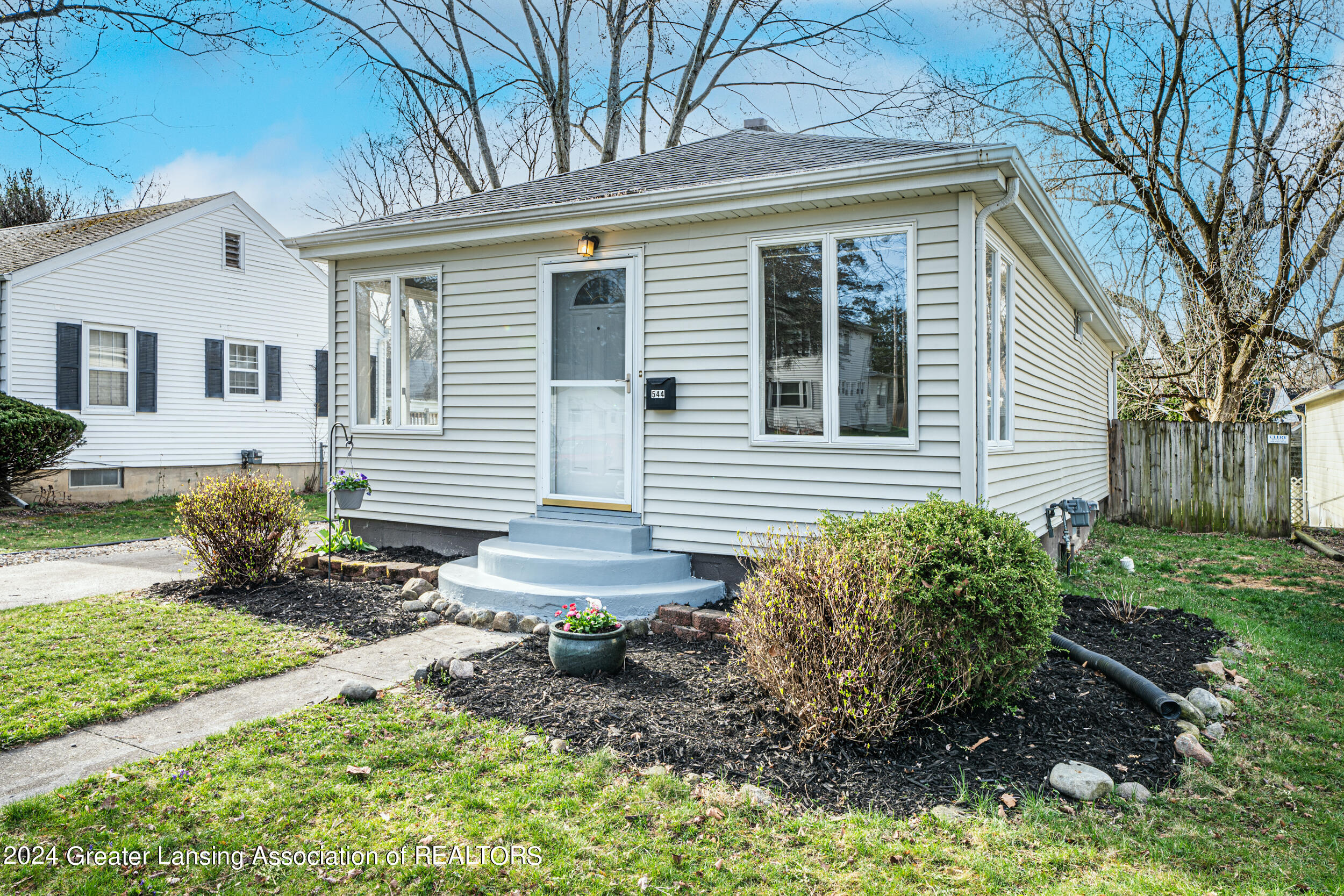 544 N Dexter Drive