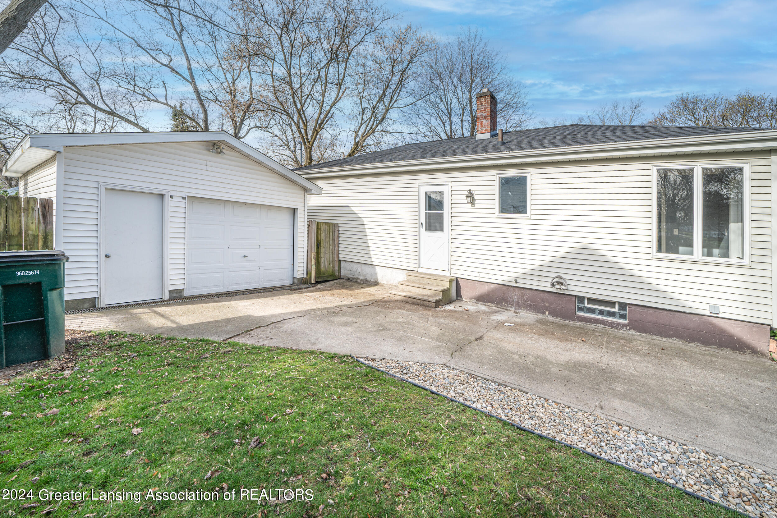 544 N Dexter Drive
