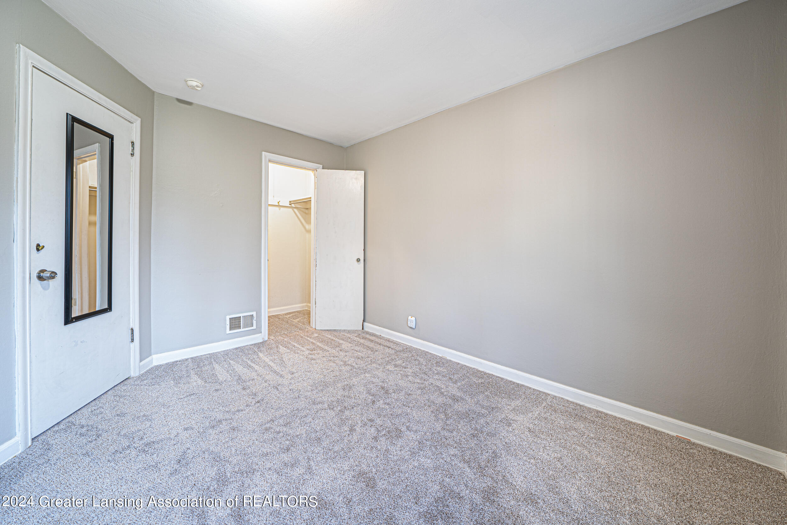 544 N Dexter Drive