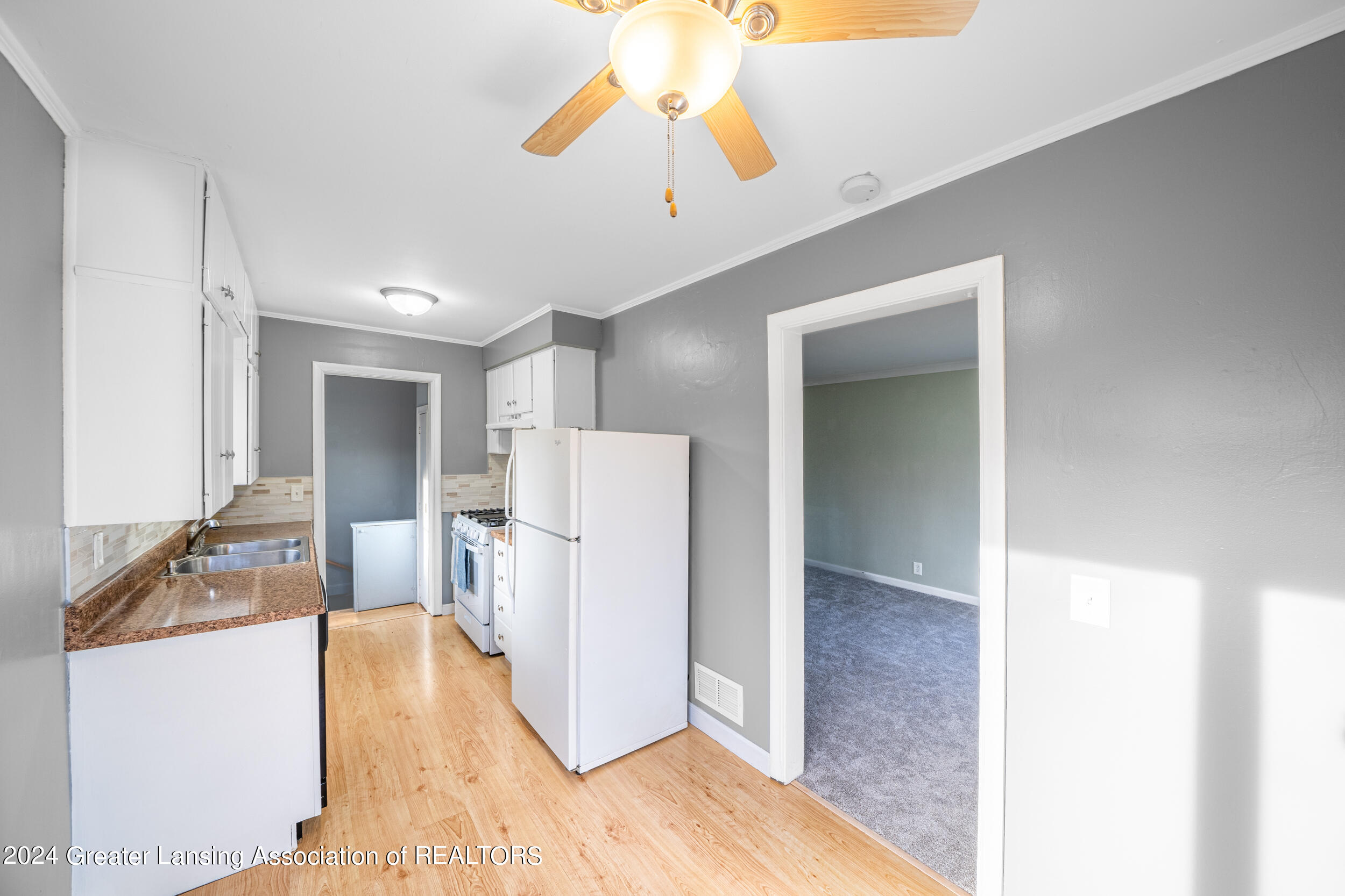 544 N Dexter Drive