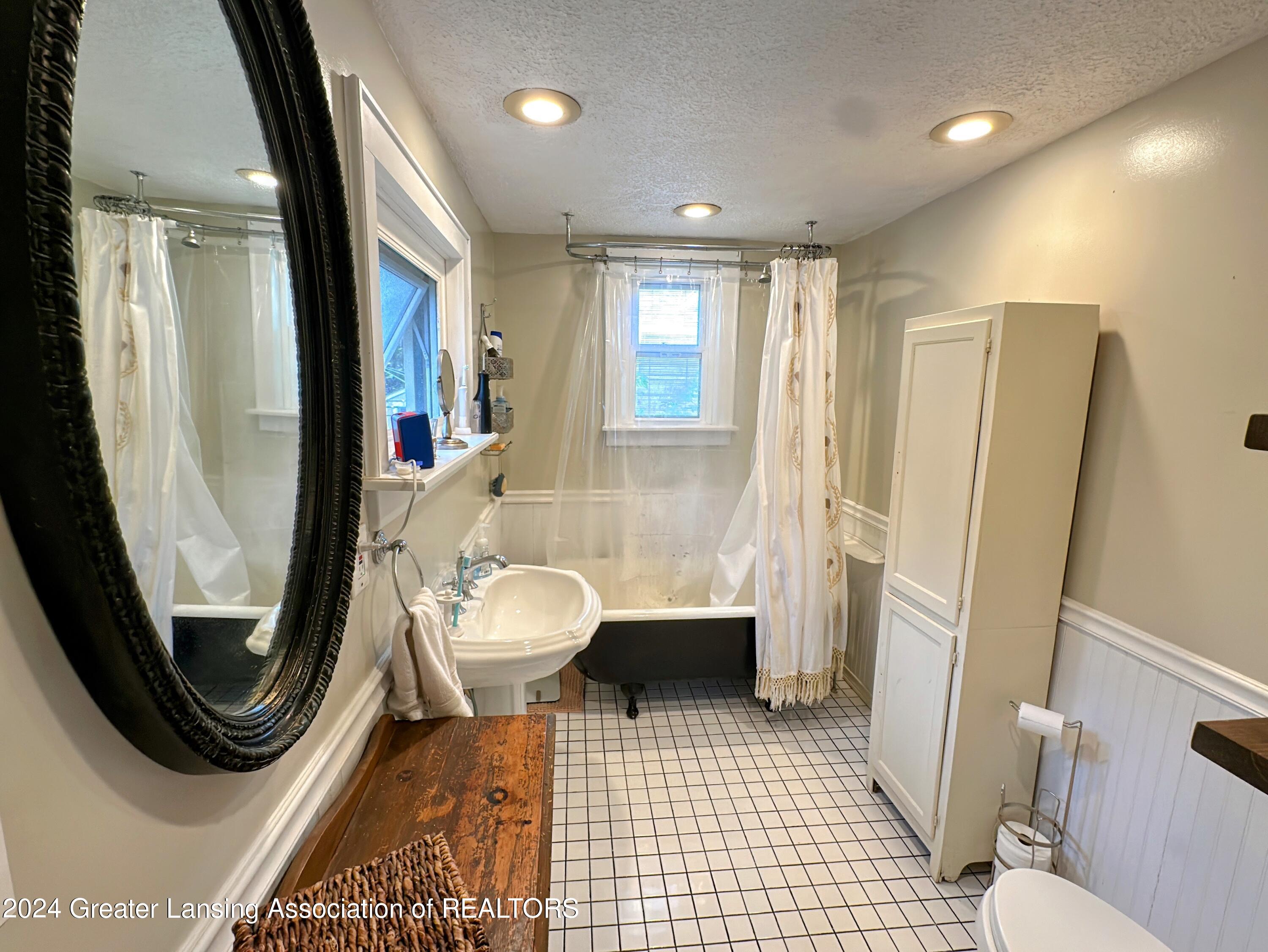 427 W Jefferson Street