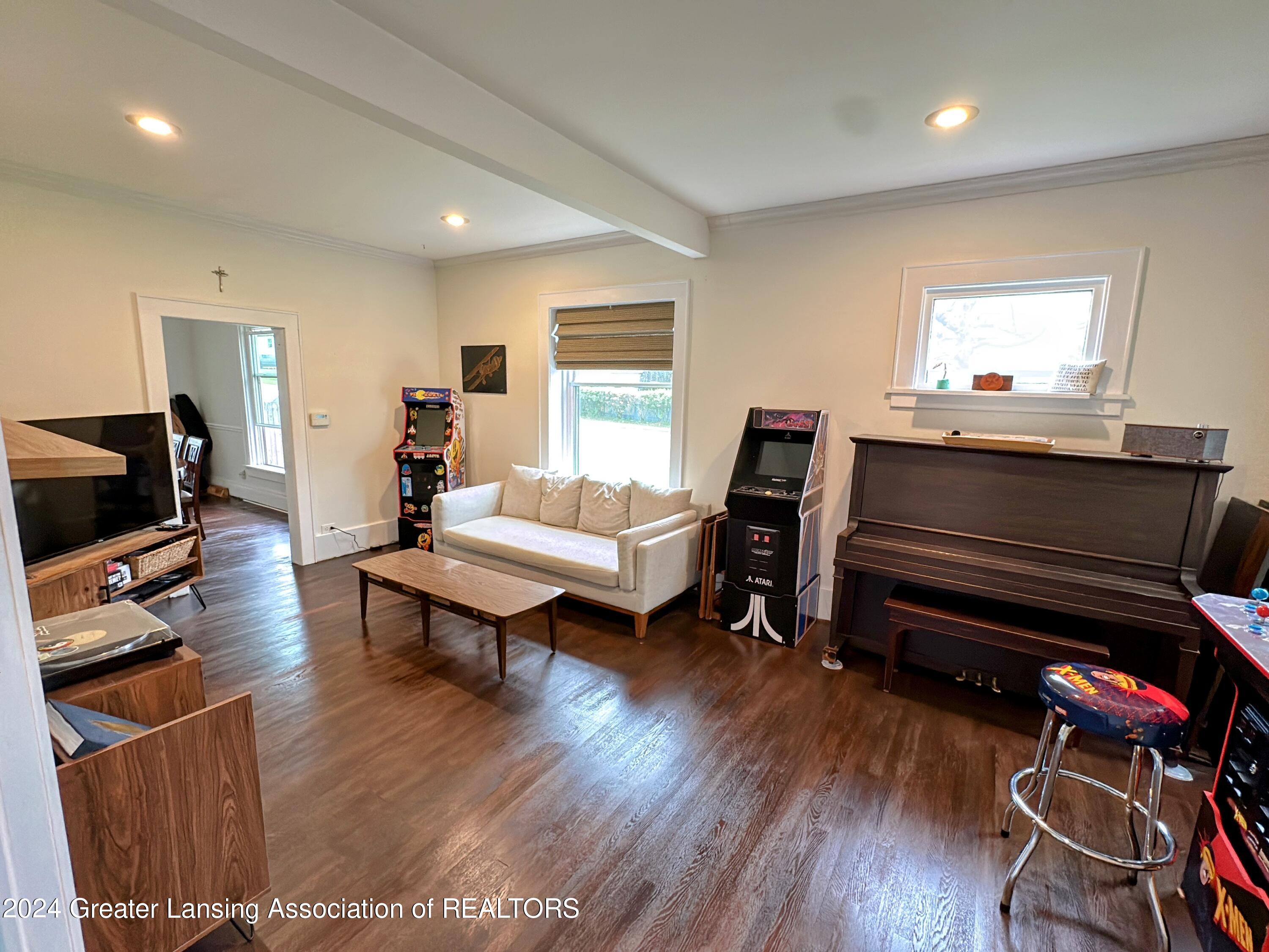 427 W Jefferson Street