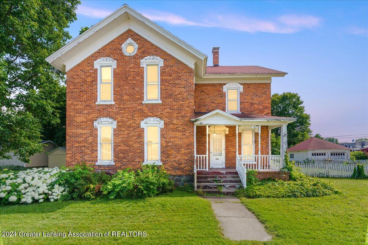 162 E Grand River Avenue