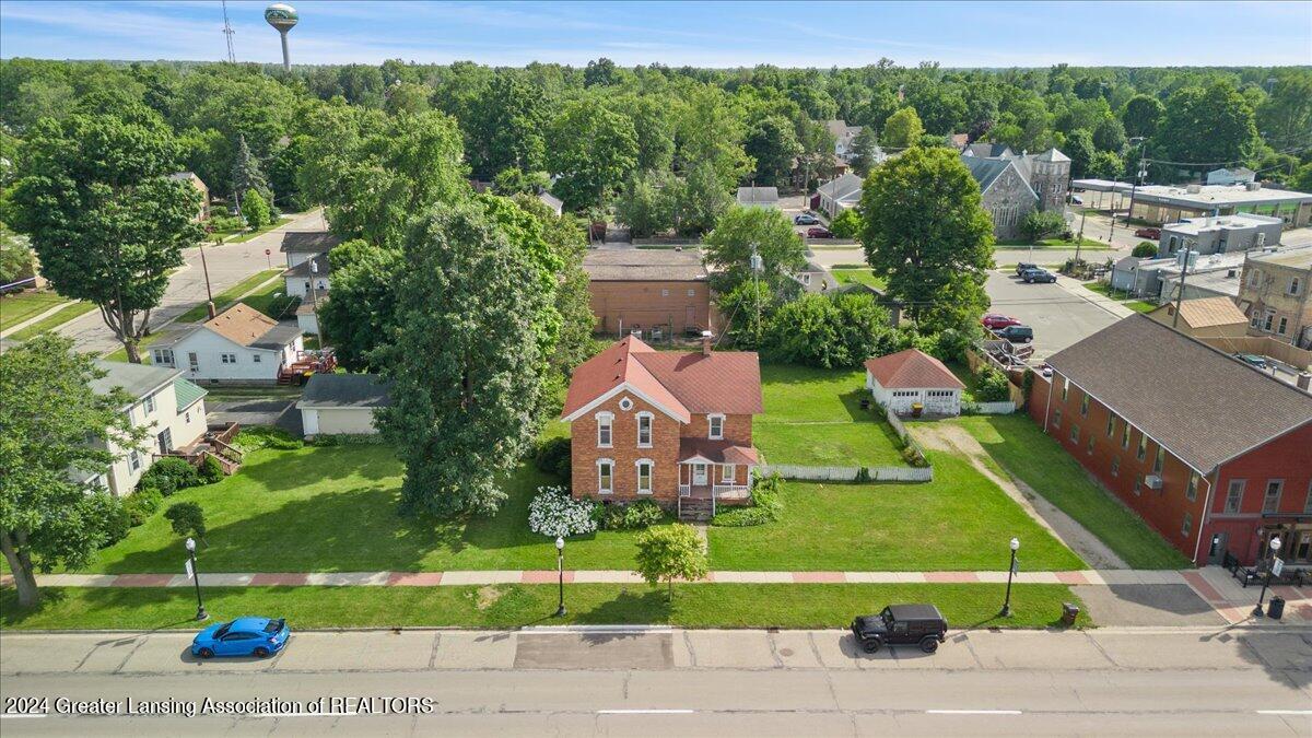 162 E Grand River Avenue