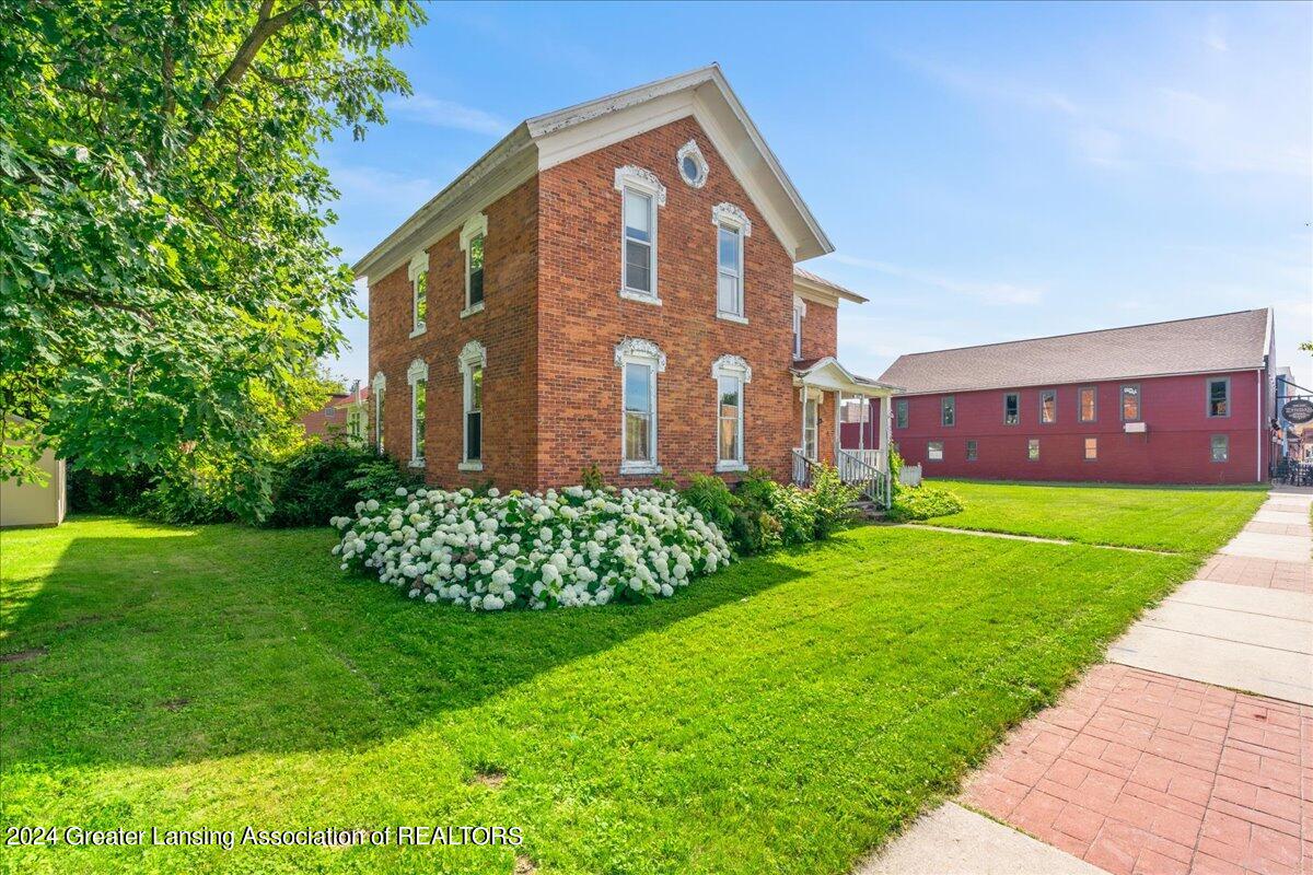 162 E Grand River Avenue