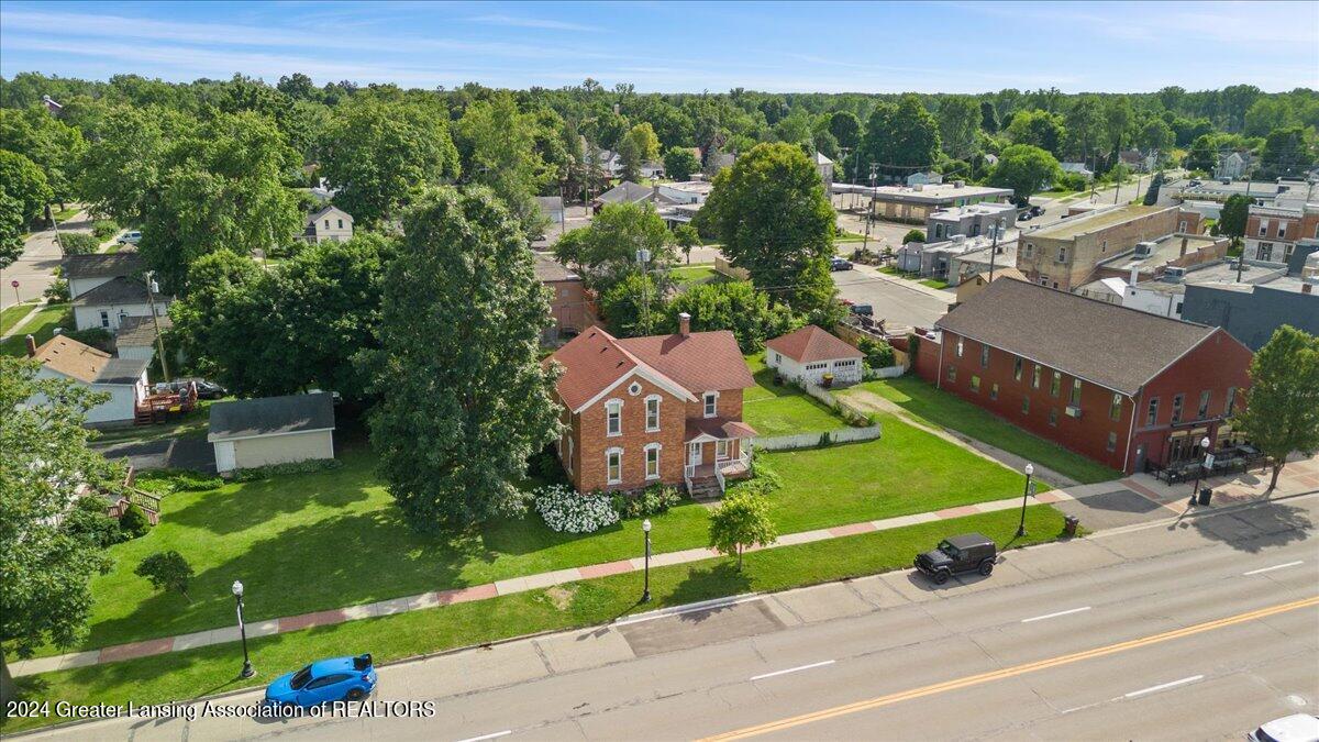 162 E Grand River Avenue