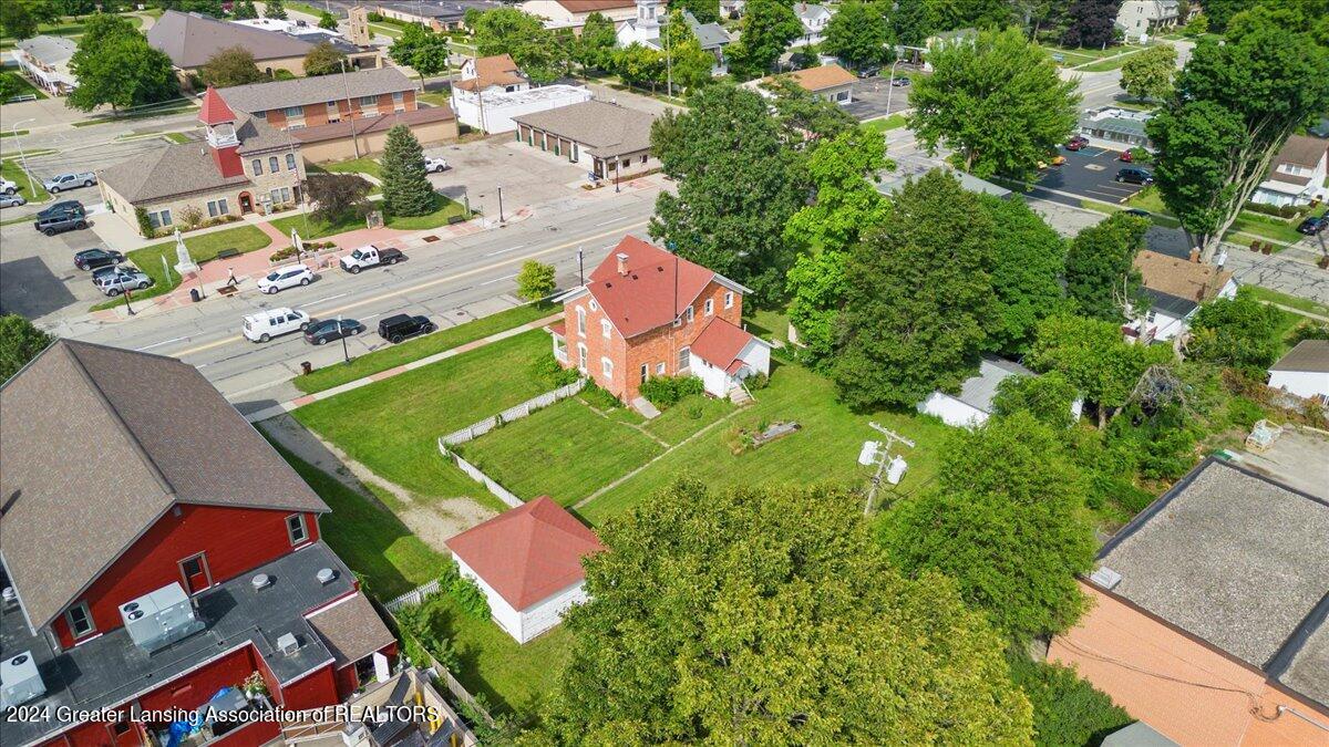 162 E Grand River Avenue