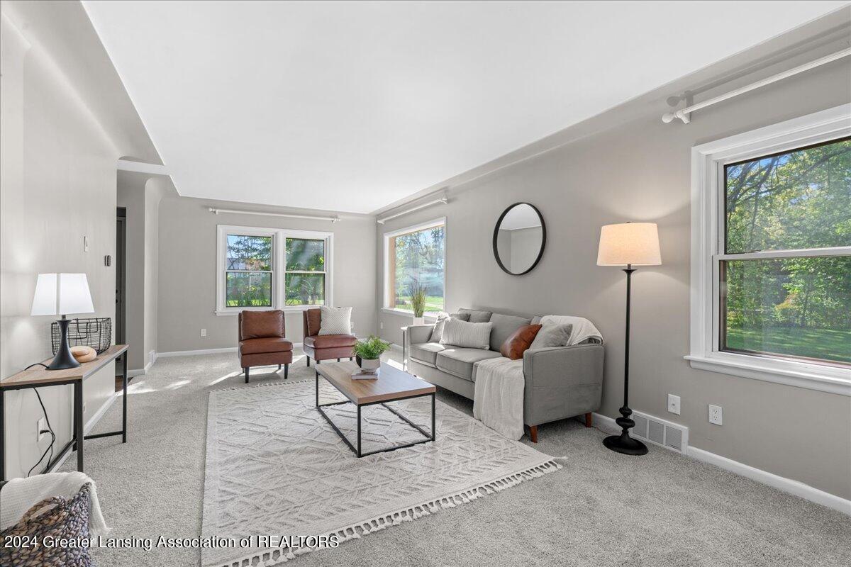 2328 E Libbie Drive