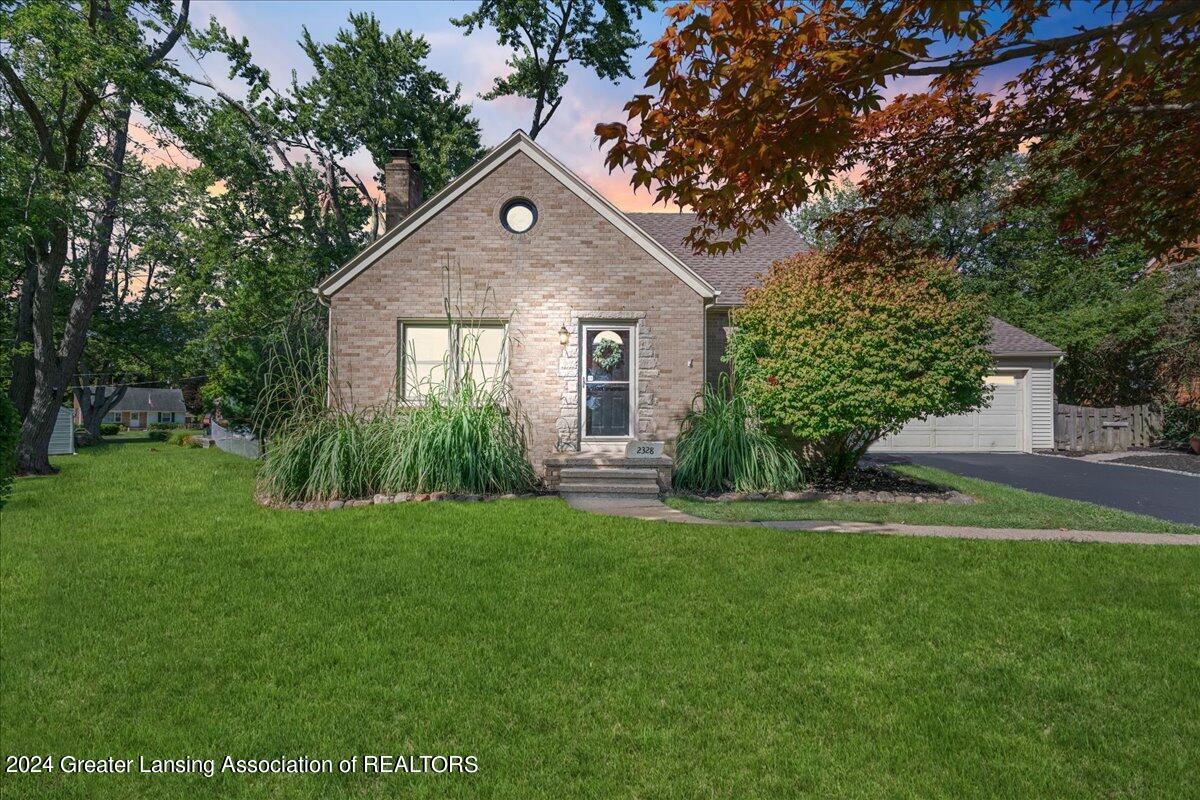 2328 E Libbie Drive