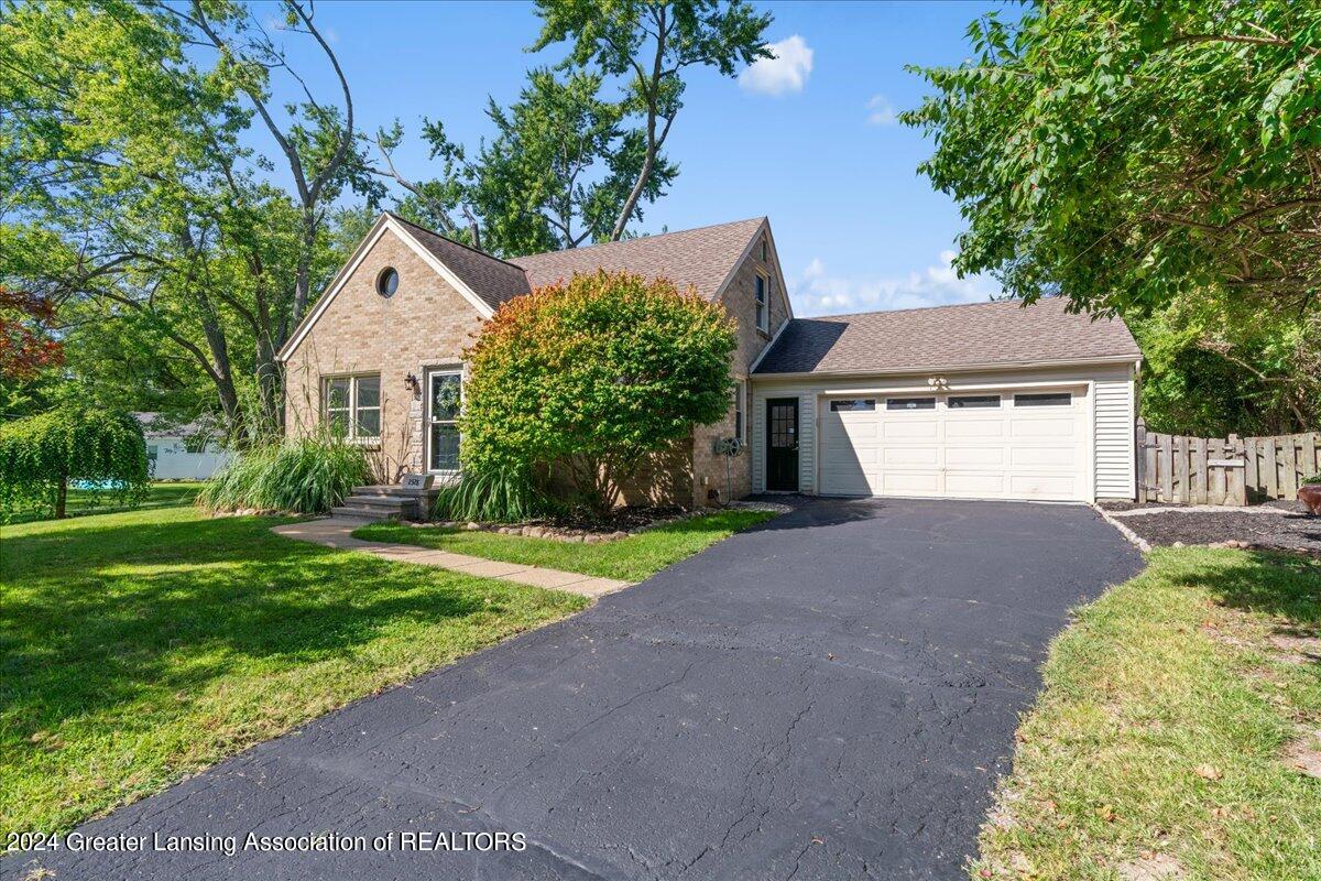 2328 E Libbie Drive