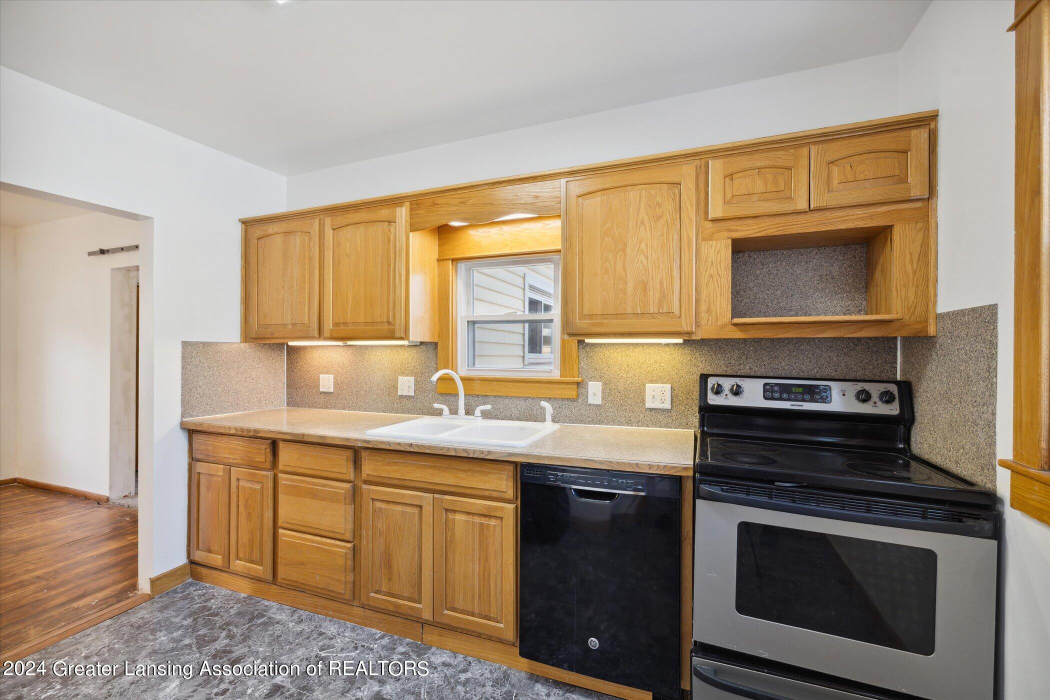 607 W Park Street, St. Johns