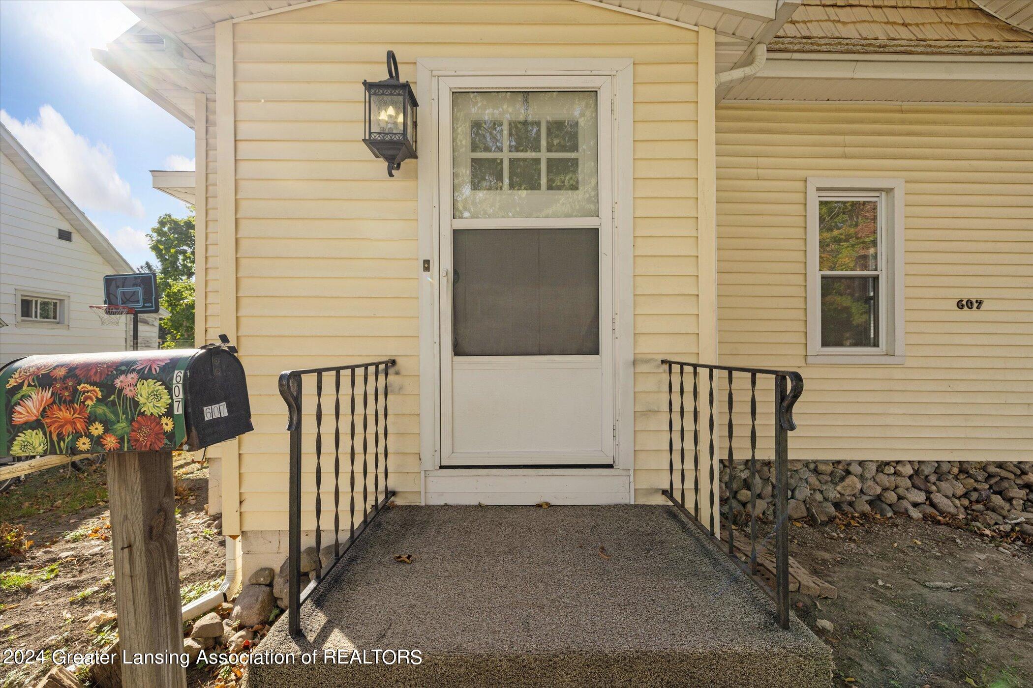 607 W Park Street, St. Johns