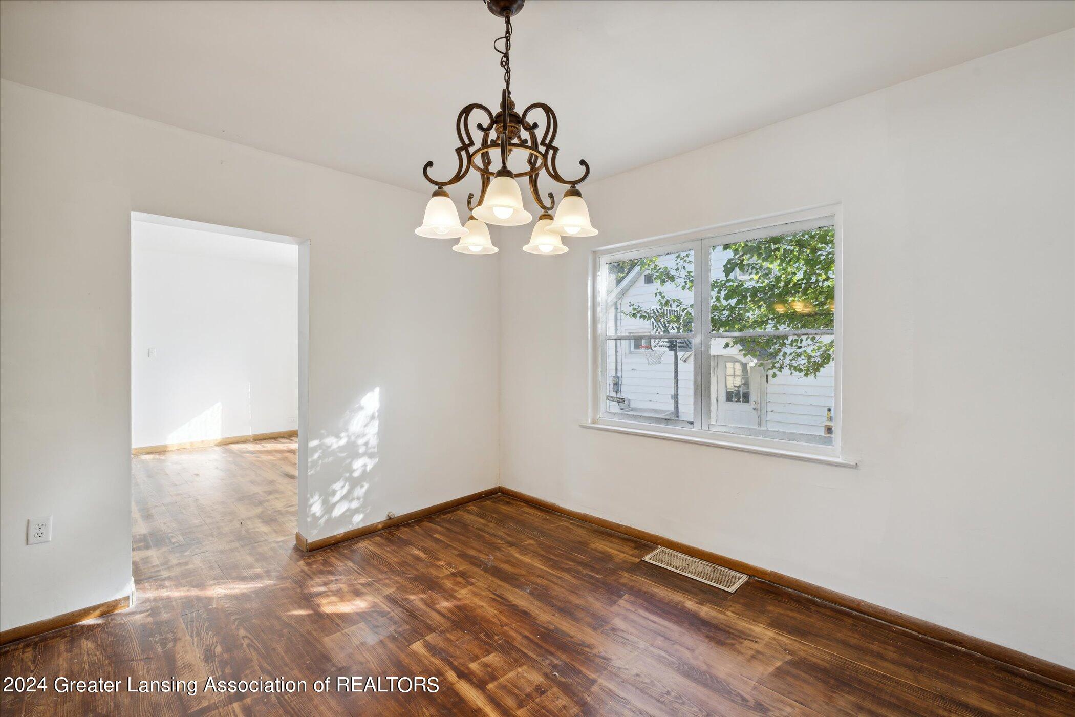 607 W Park Street, St. Johns