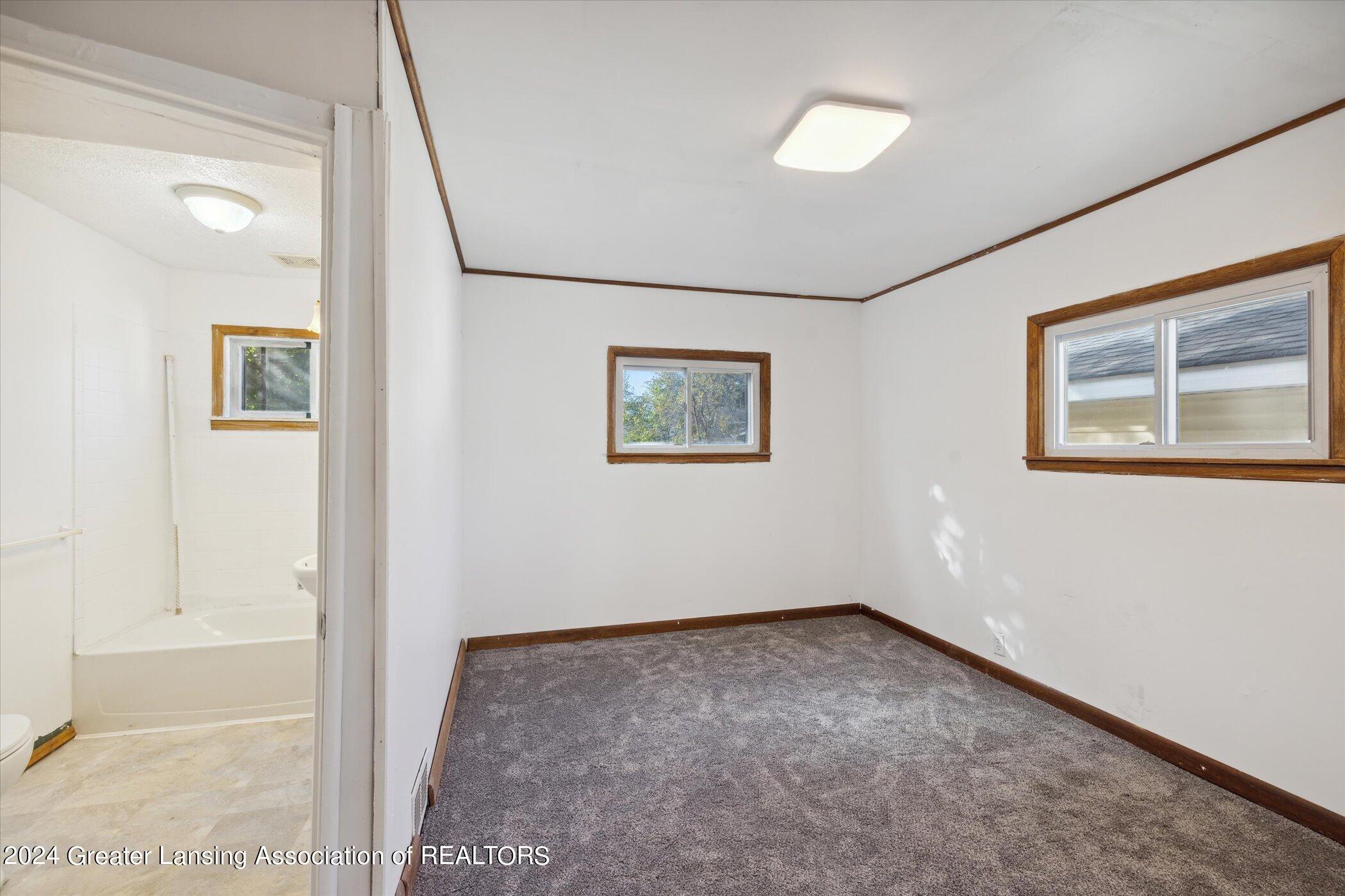 607 W Park Street, St. Johns