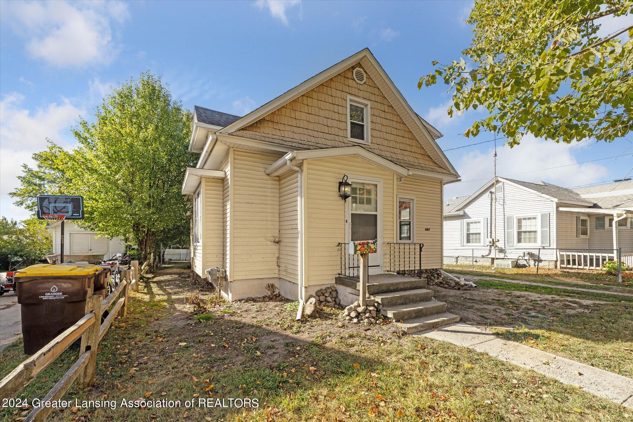 607 W Park Street, St. Johns