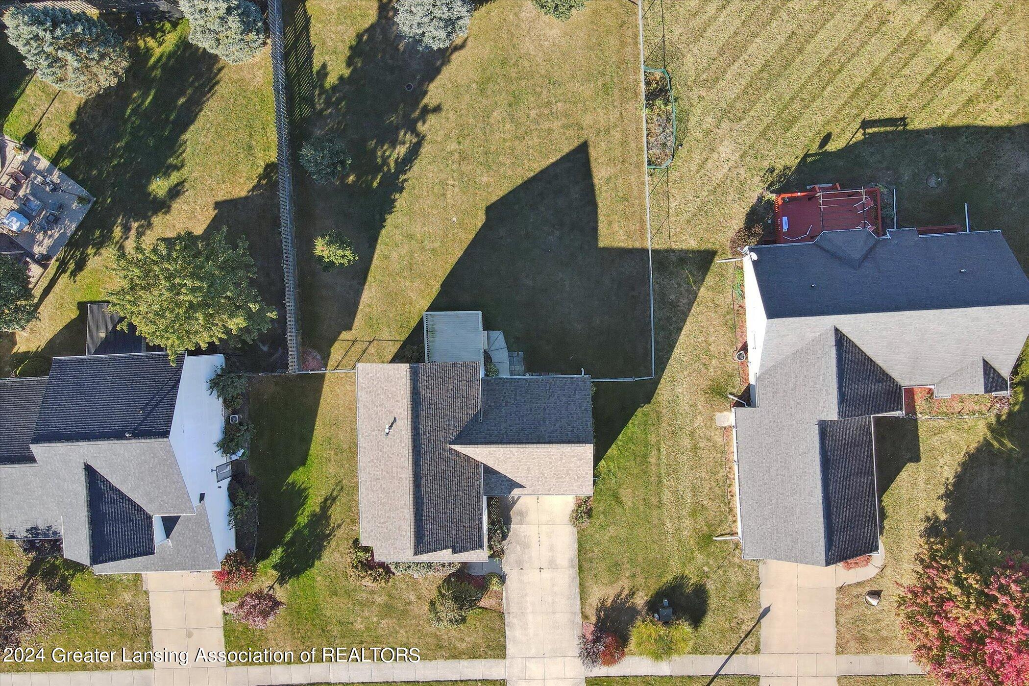1845 Parakeet Lane
