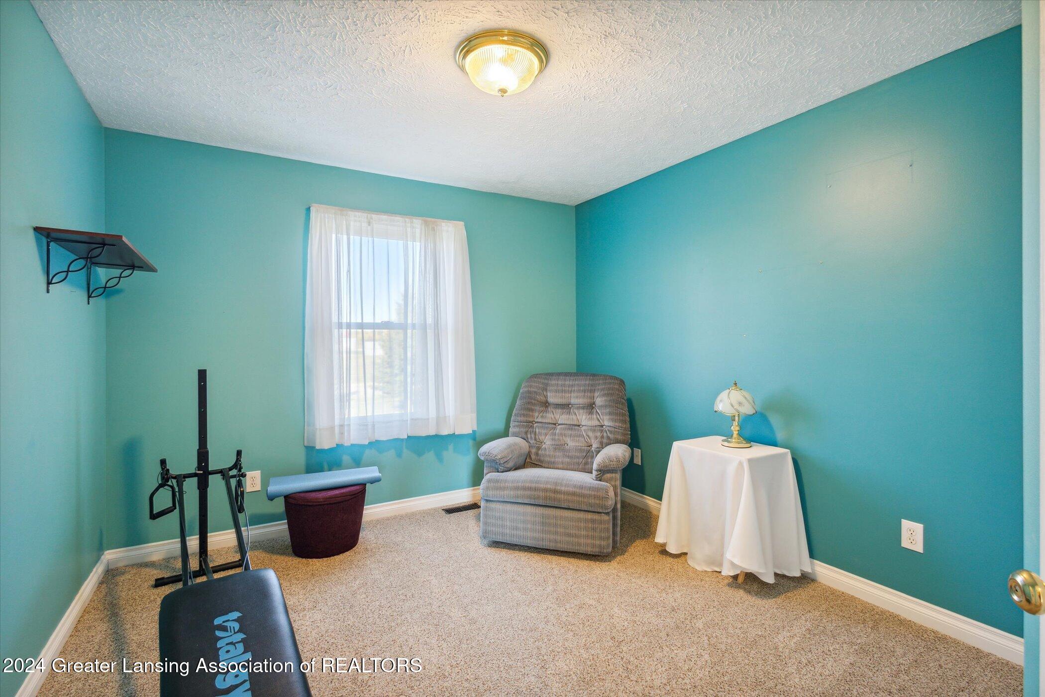 1845 Parakeet Lane