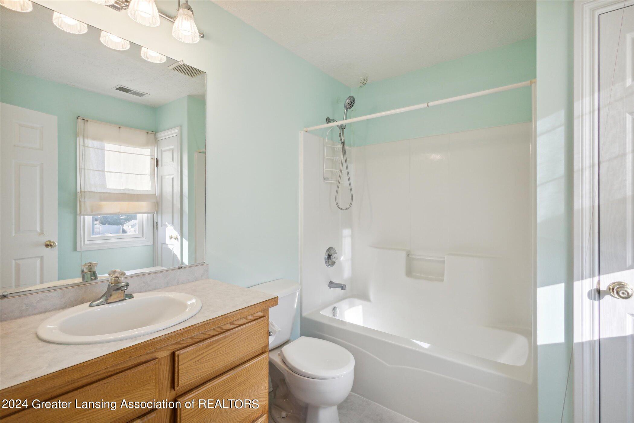 1845 Parakeet Lane