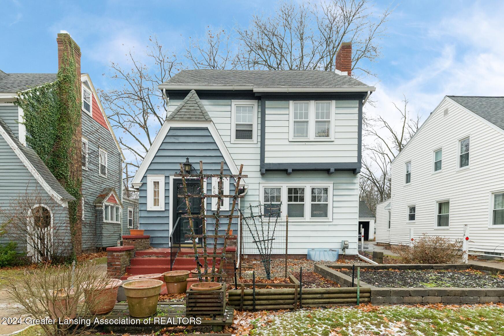 607 Division Street