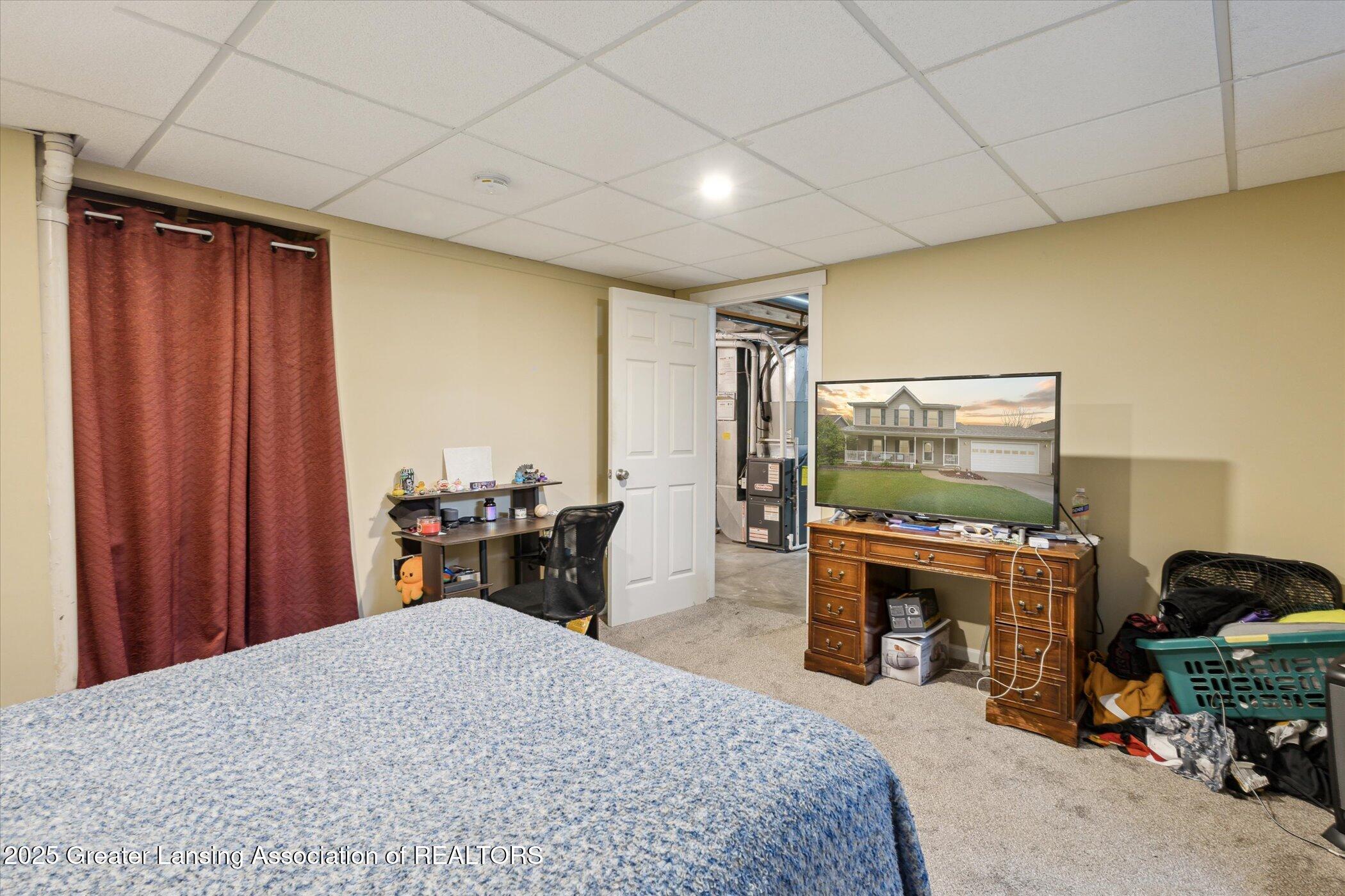 1548 Holbrook Drive