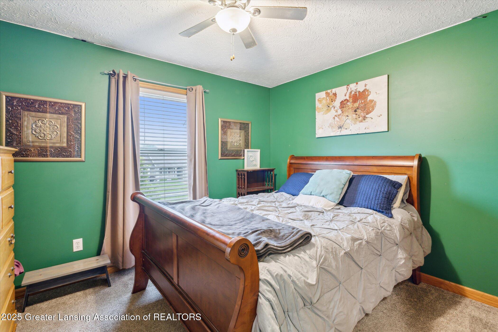 1548 Holbrook Drive