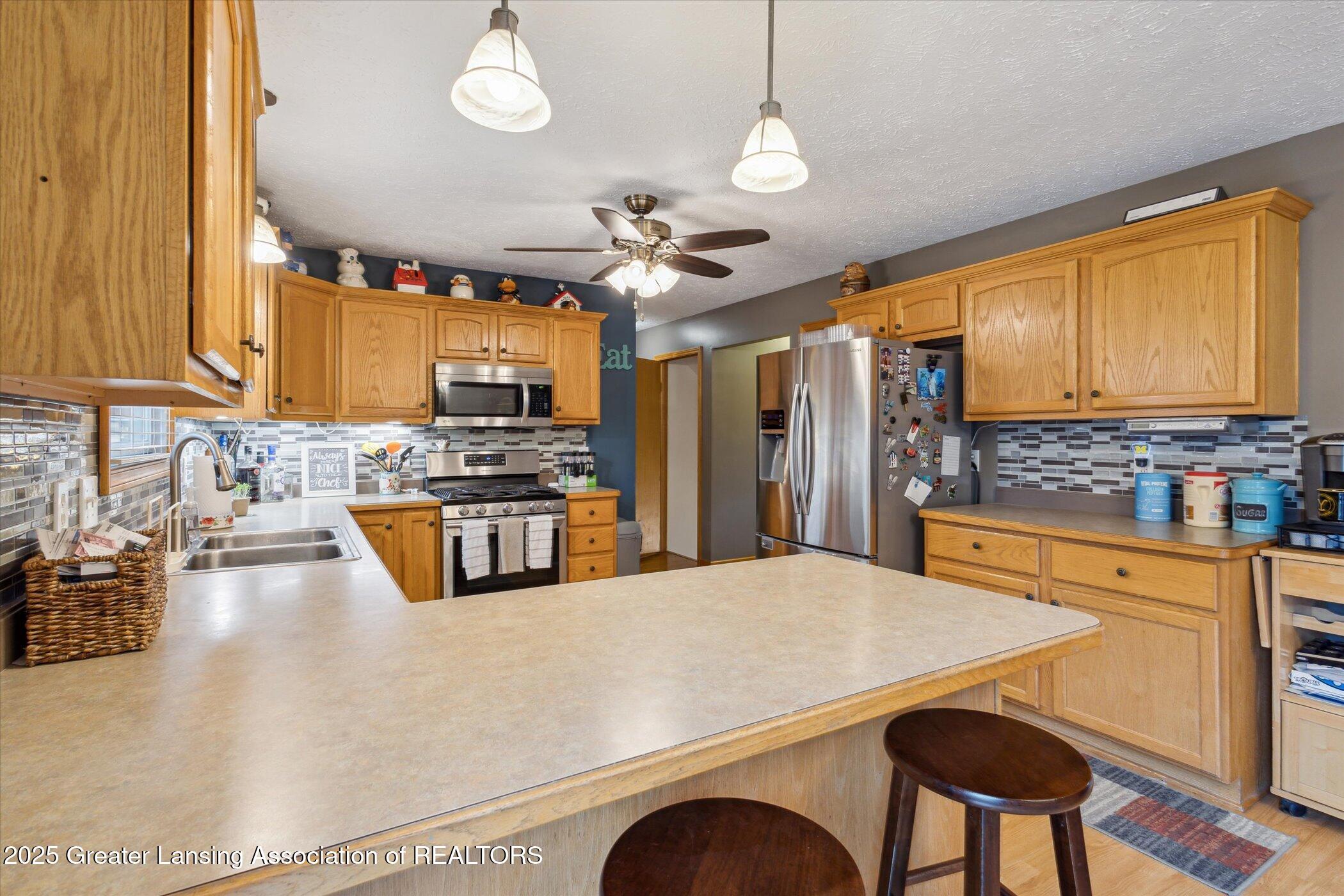 1548 Holbrook Drive