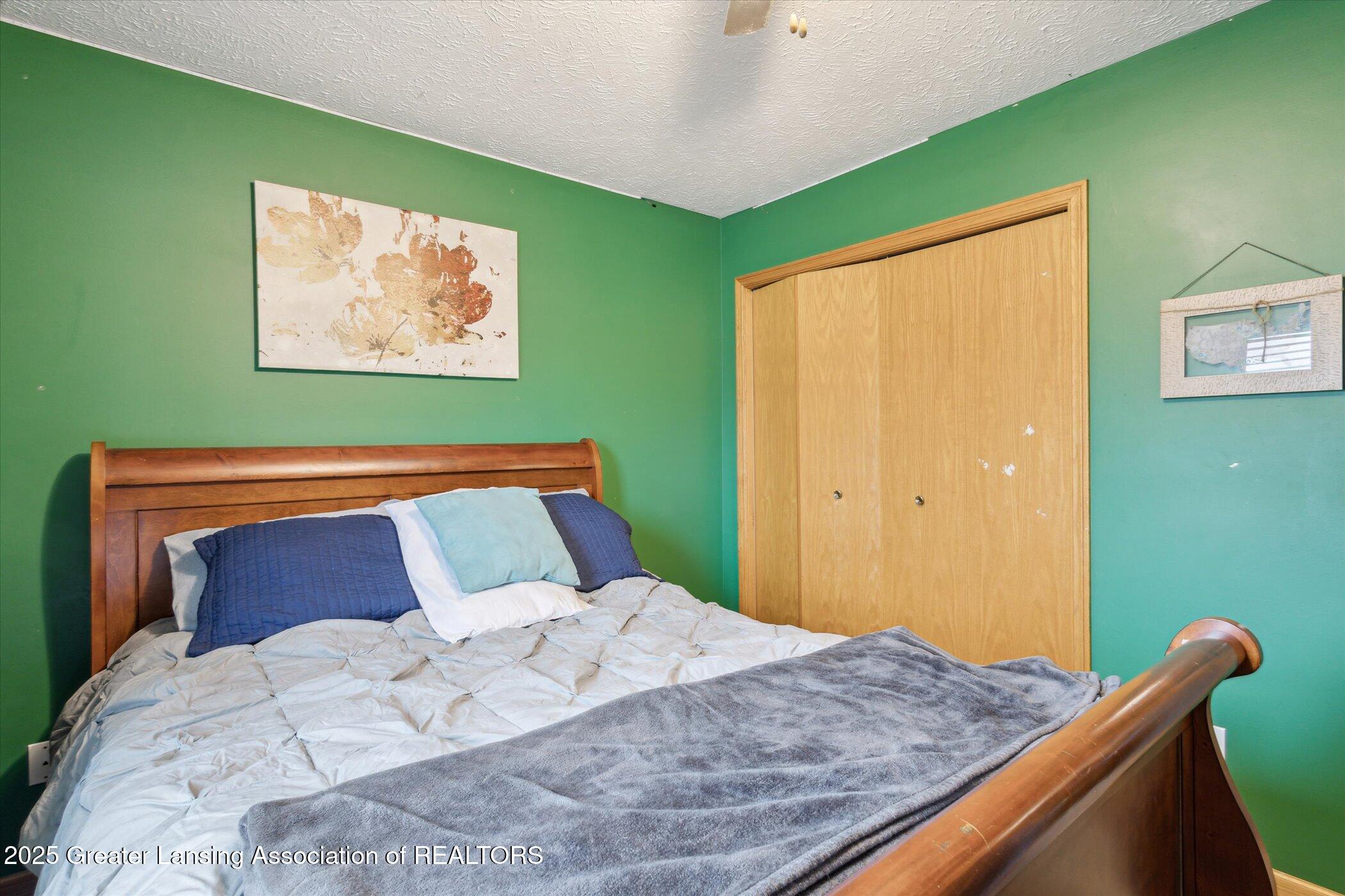 1548 Holbrook Drive