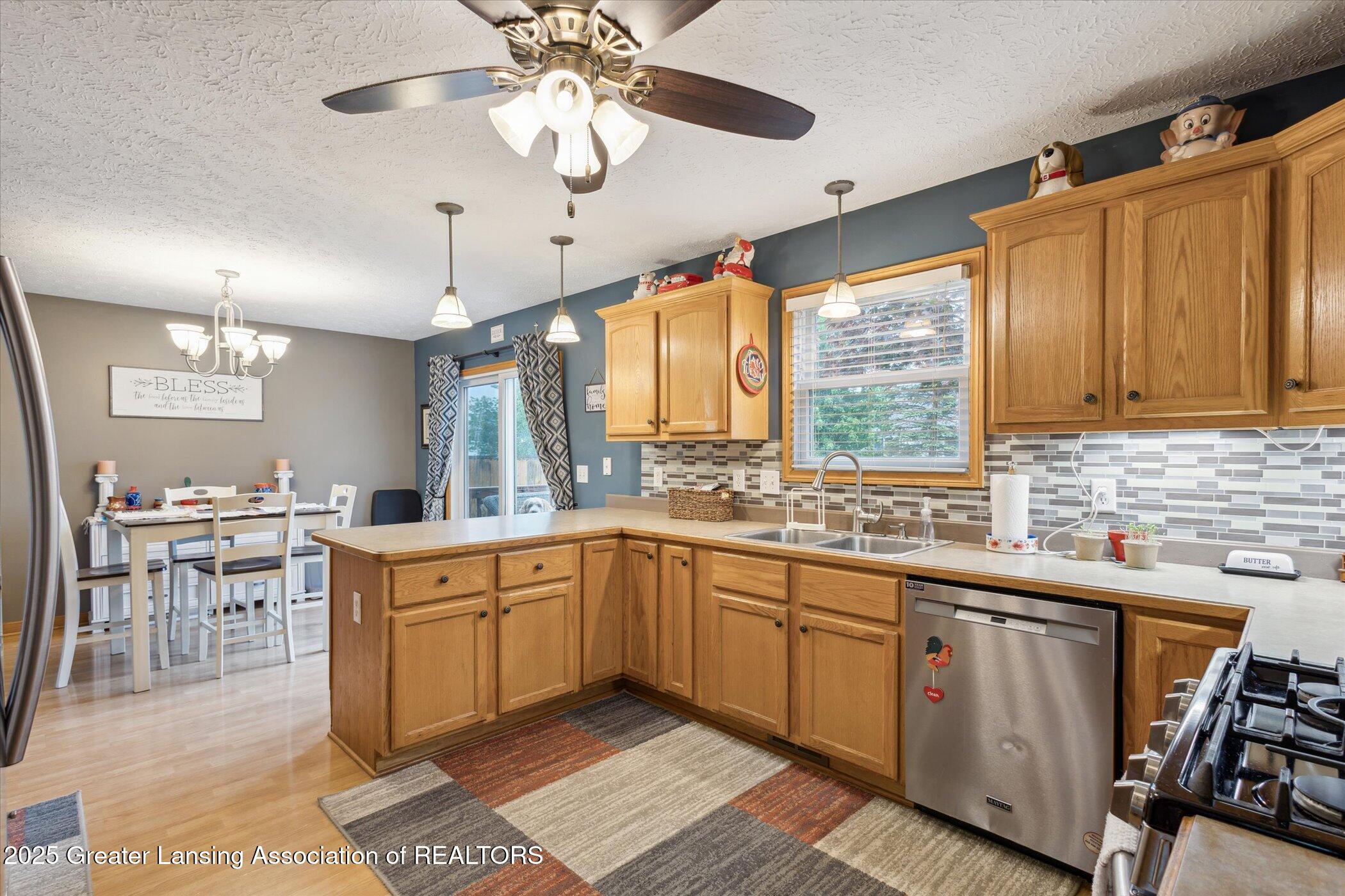 1548 Holbrook Drive