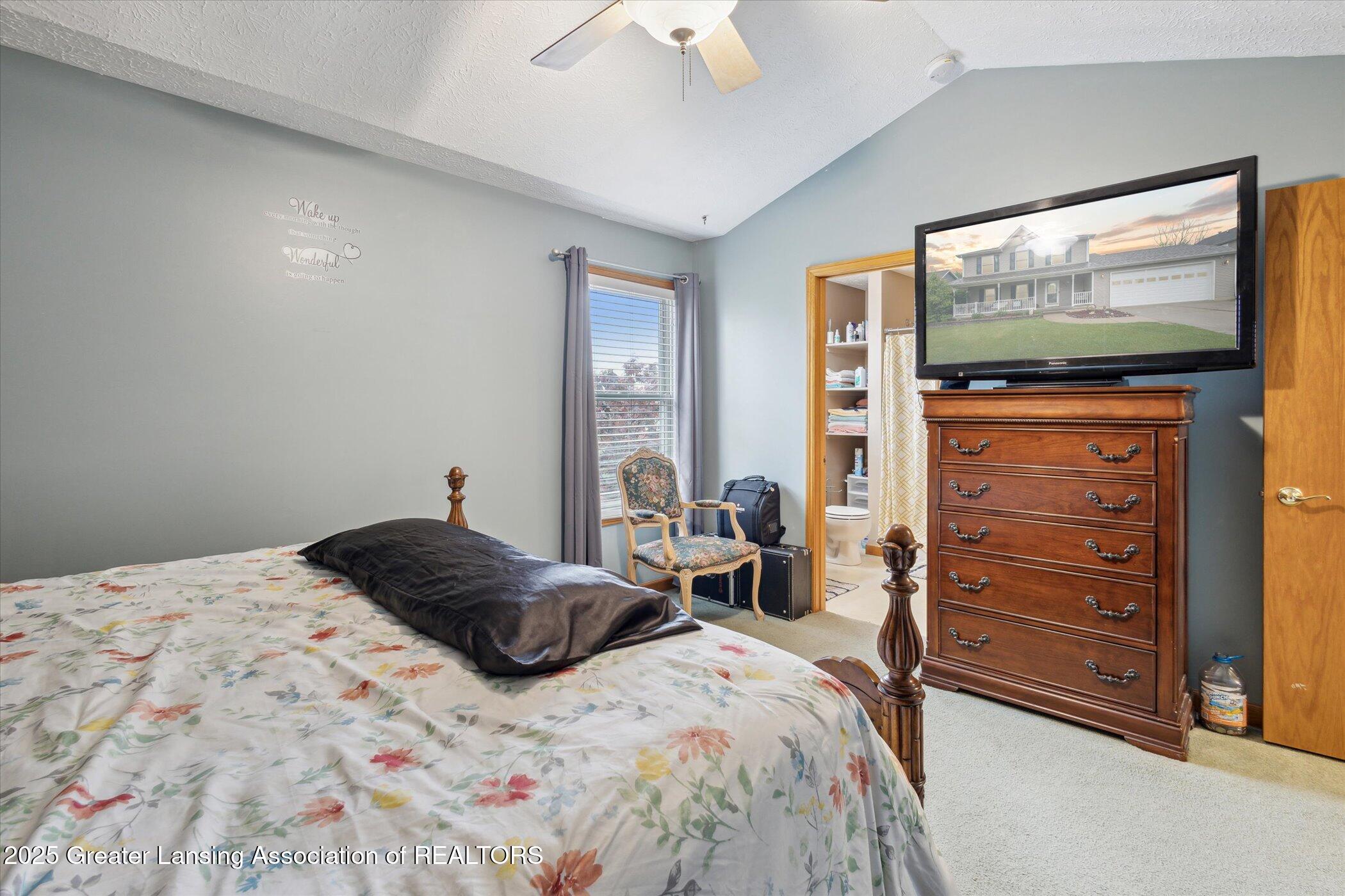 1548 Holbrook Drive