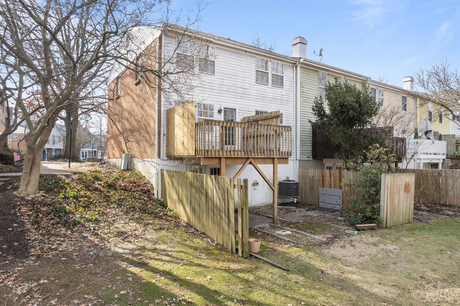 876 Woodlyn Drive 112