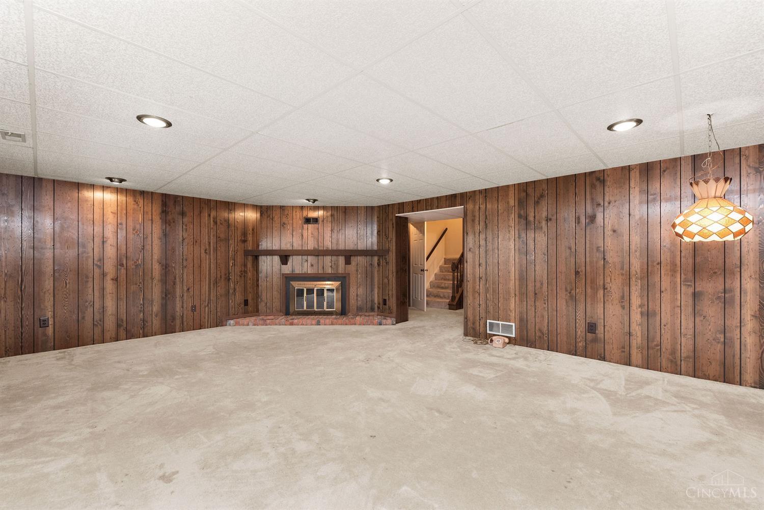 876 Woodlyn Drive 112