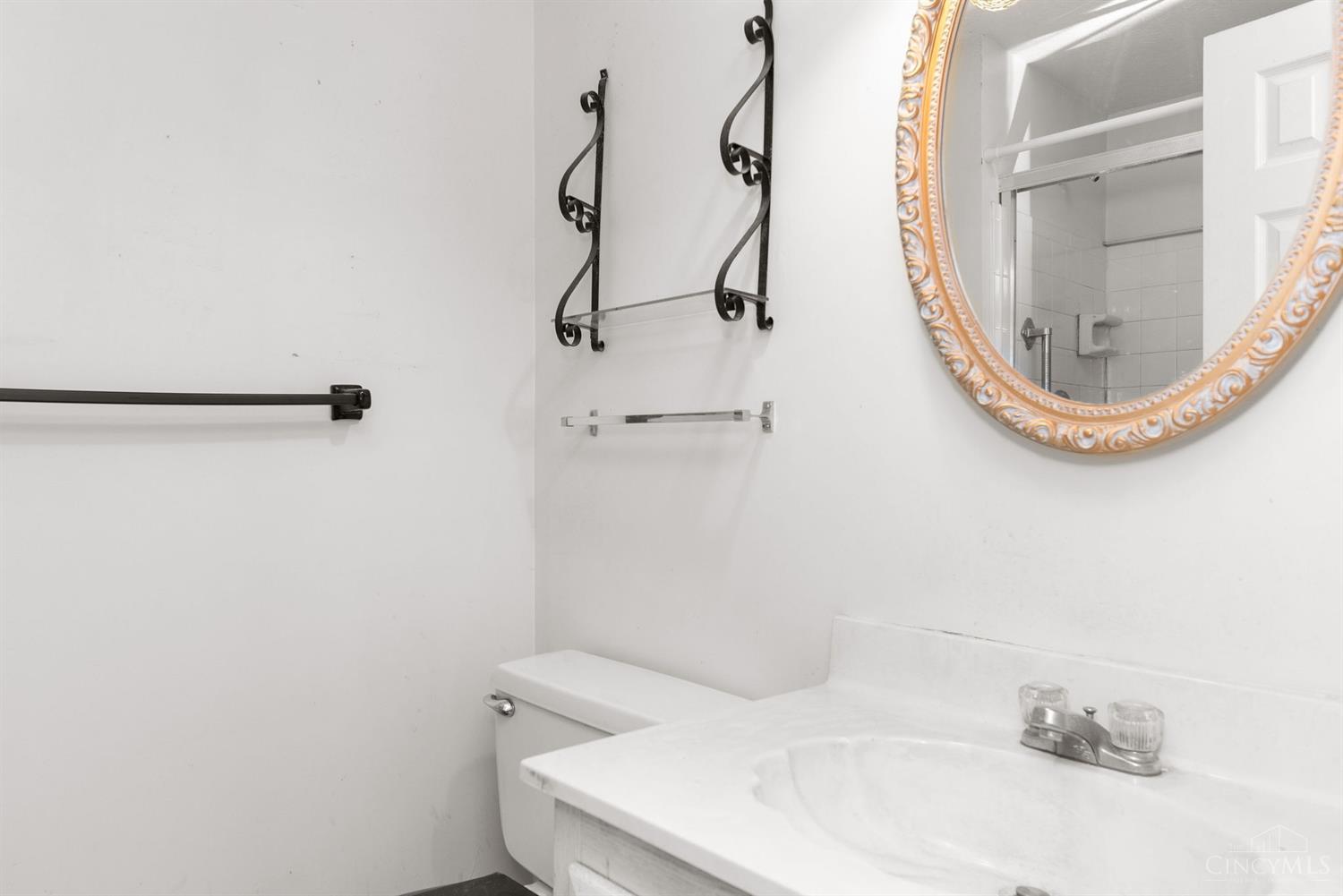 876 Woodlyn Drive 112