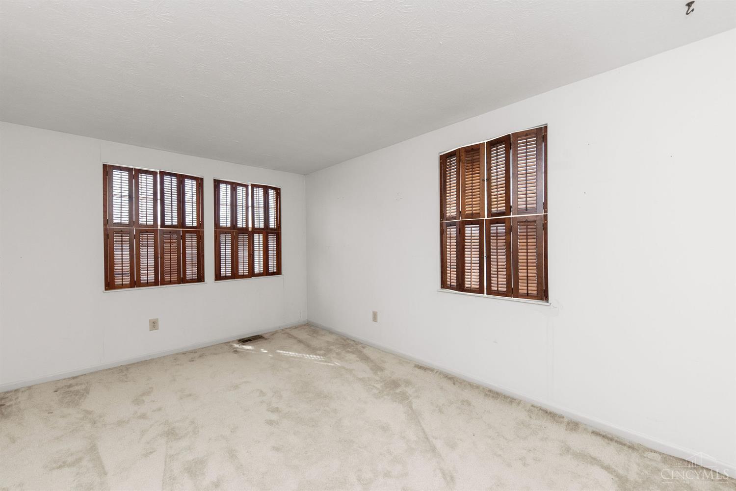 876 Woodlyn Drive 112