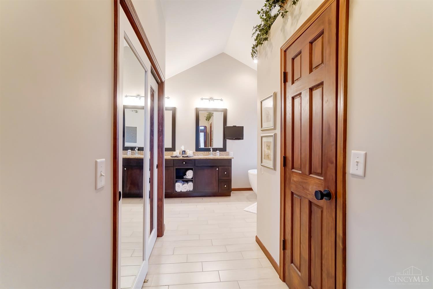 2227 Corinthian Court