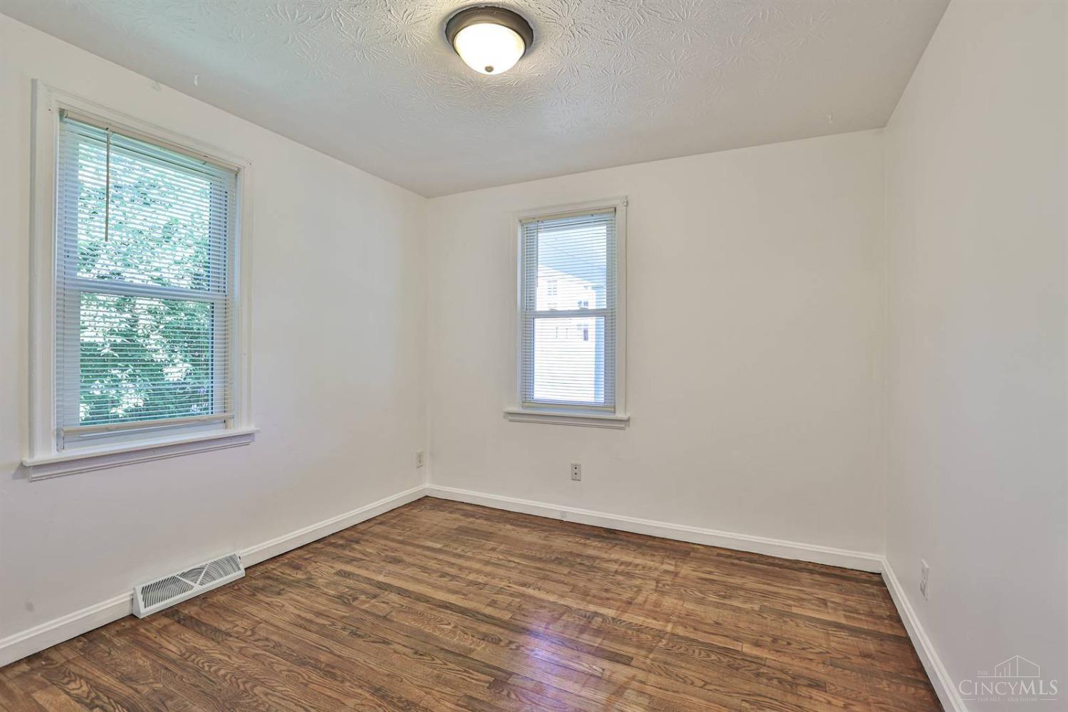 117 S Broadway Street