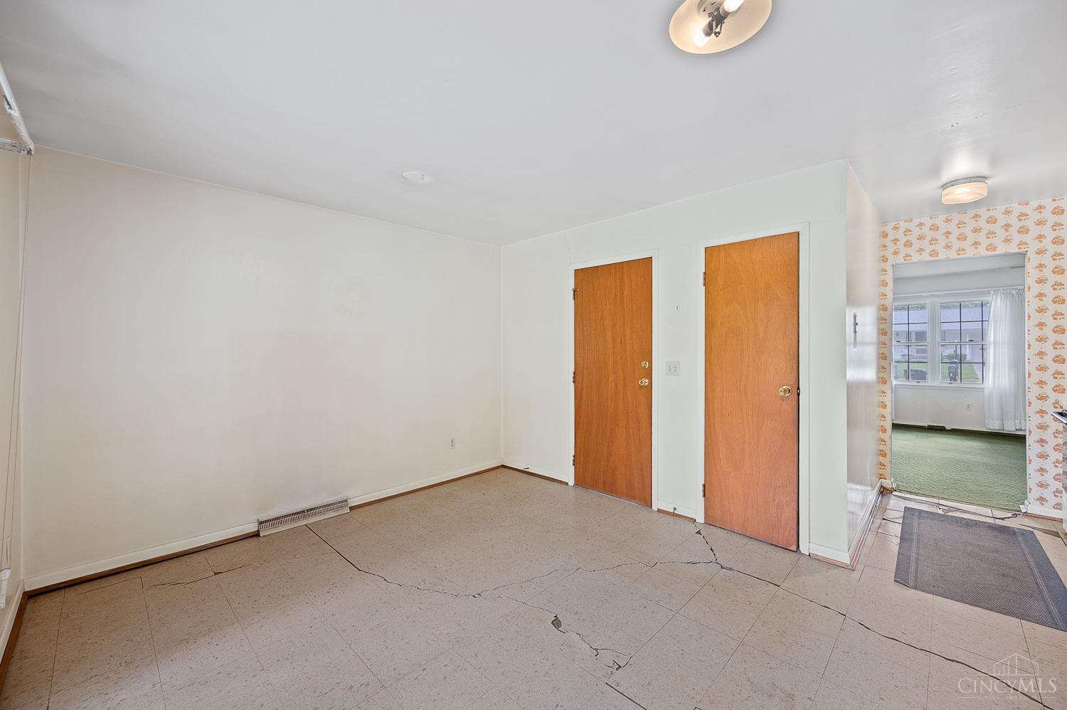 6276 Autumnleaf Lane