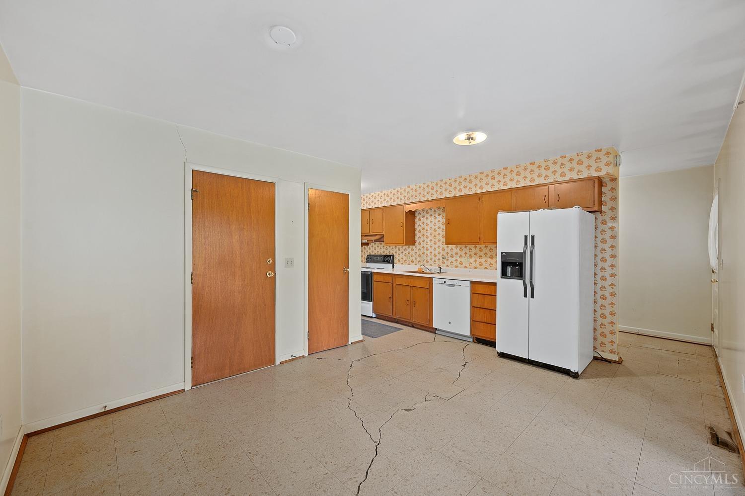 6276 Autumnleaf Lane